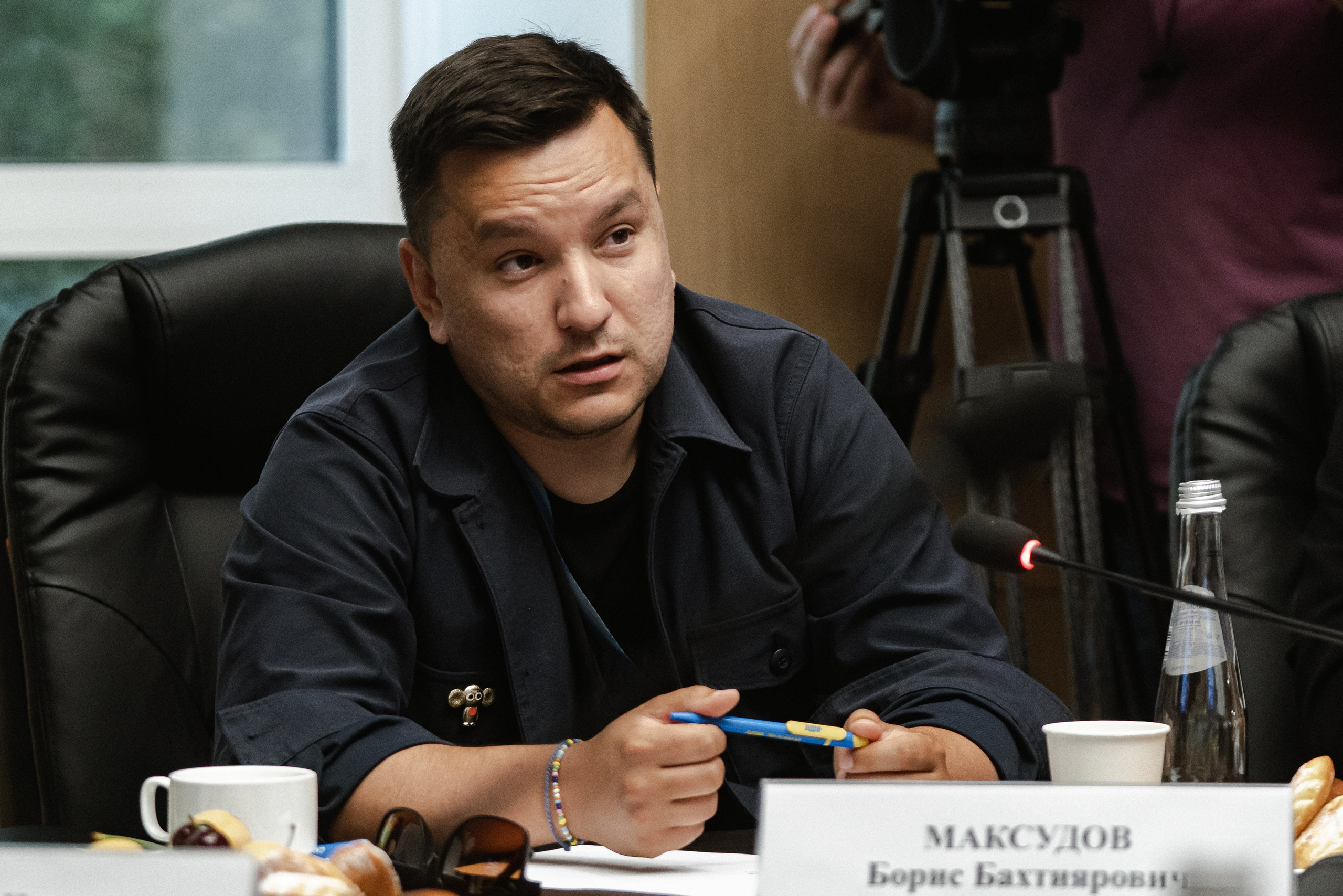 ВСТРЕЧА ПРЕДСЕДАТЕЛЯ ЛДПР С ВОЕНКОРАМИ. Репортажный и интерьерный фотограф, фотохудожник