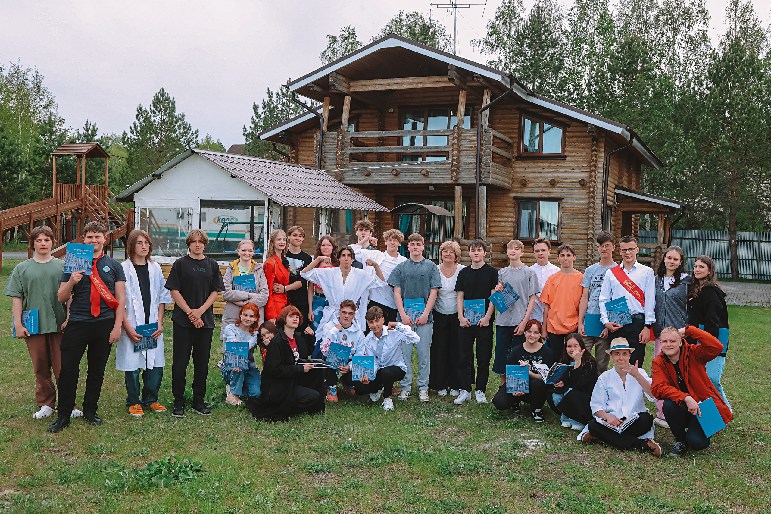 Последний звонок. Семейный фотограф Тюмень, фотограф на роды Салмина Мария