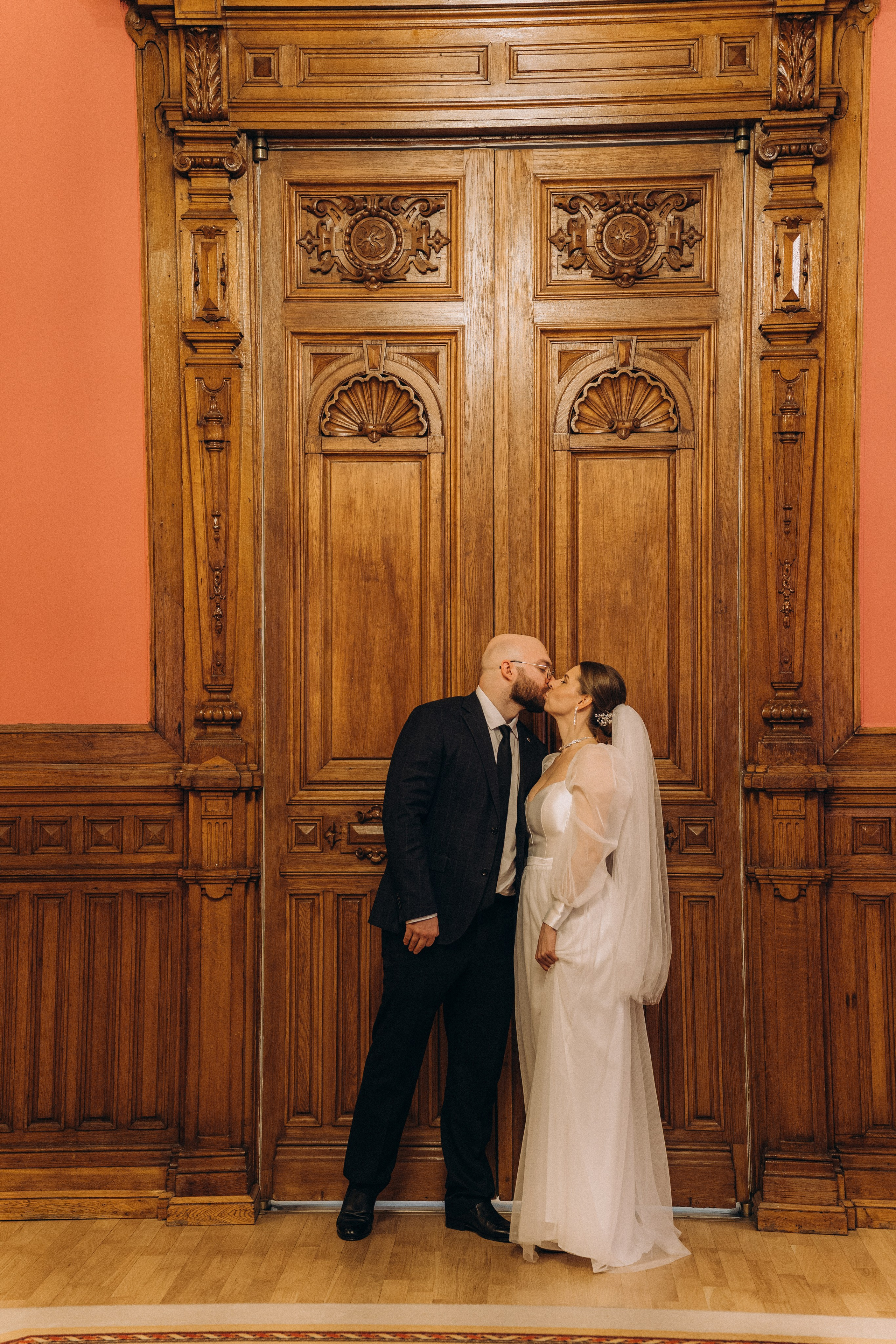 СВАДЕБНАЯ СЬЕМКА ВО ВТОРОМ ДВОРЦЕ (ДЕКАБРЬ) ТАКЖЕ СЬЕМКА В СТУДИИ НА ЧЕРНЫШЕВСКОЙ. Профессиональный фотограф, Санкт-Петербург — Виктория Богомолова