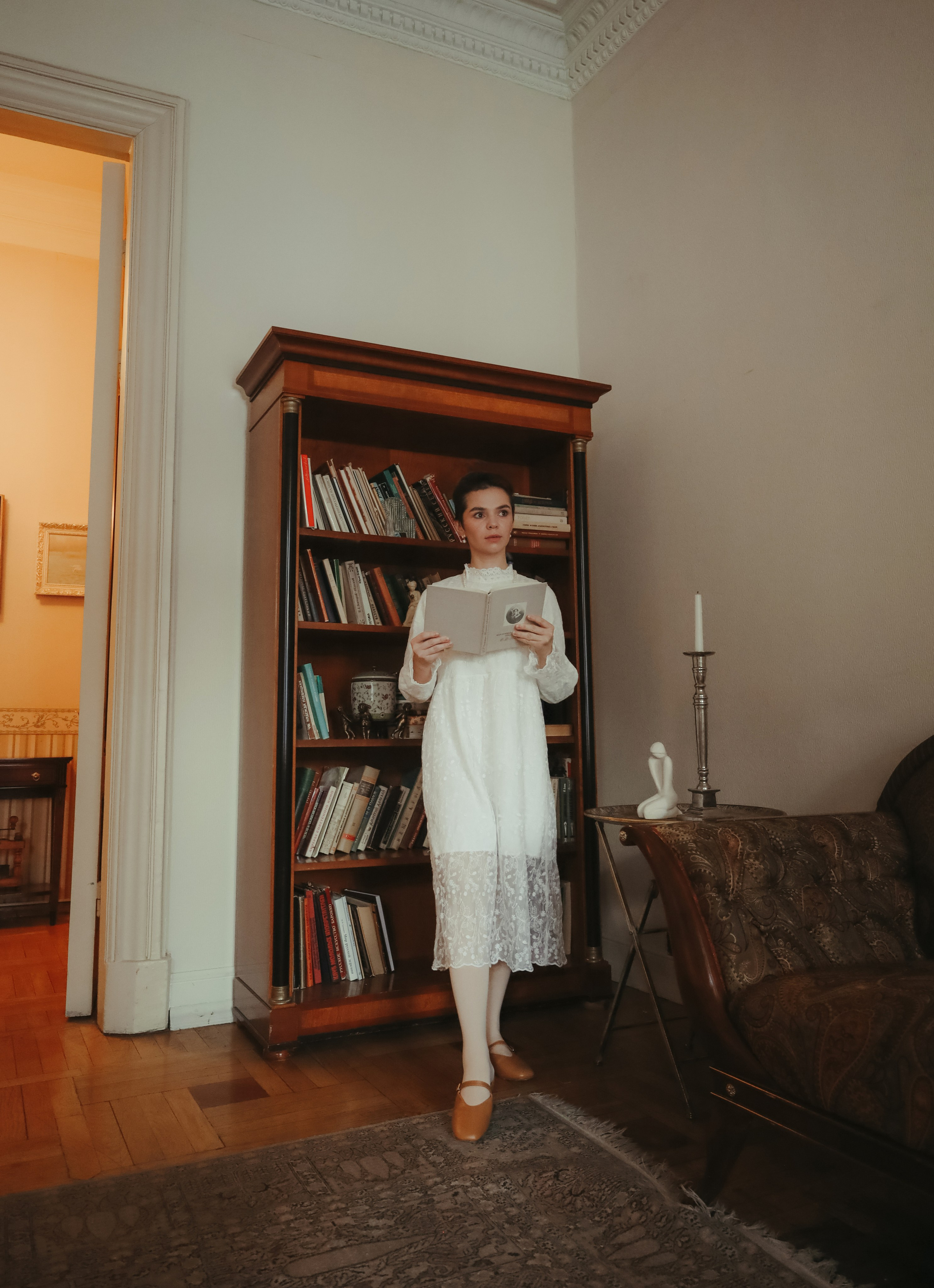 Актриса в особняке. Фотограф Химки Анна Татарских