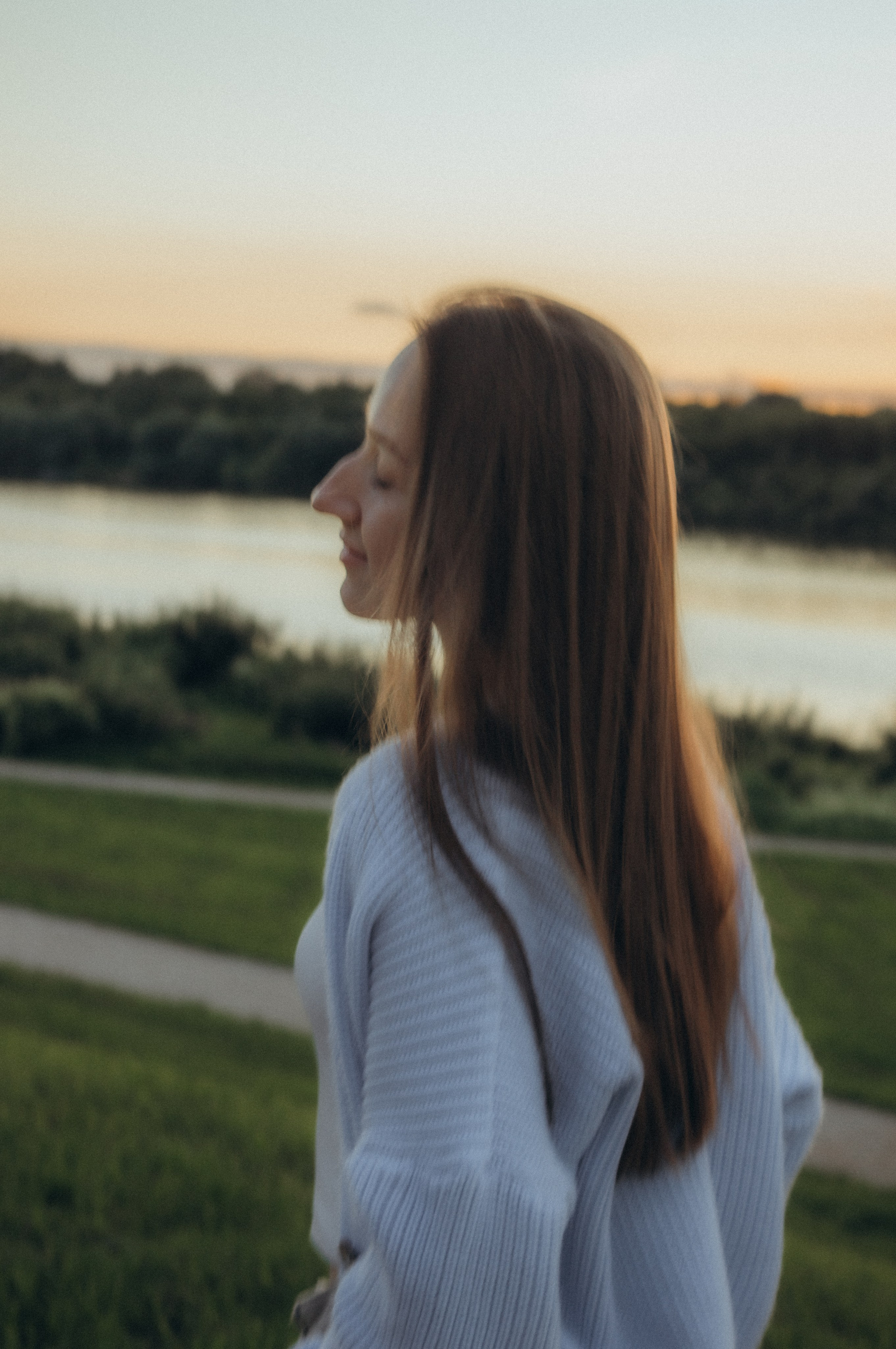 Катя. Индивидуальная фотосессия на набережной. Юлия Левада Семейный и женский фотограф