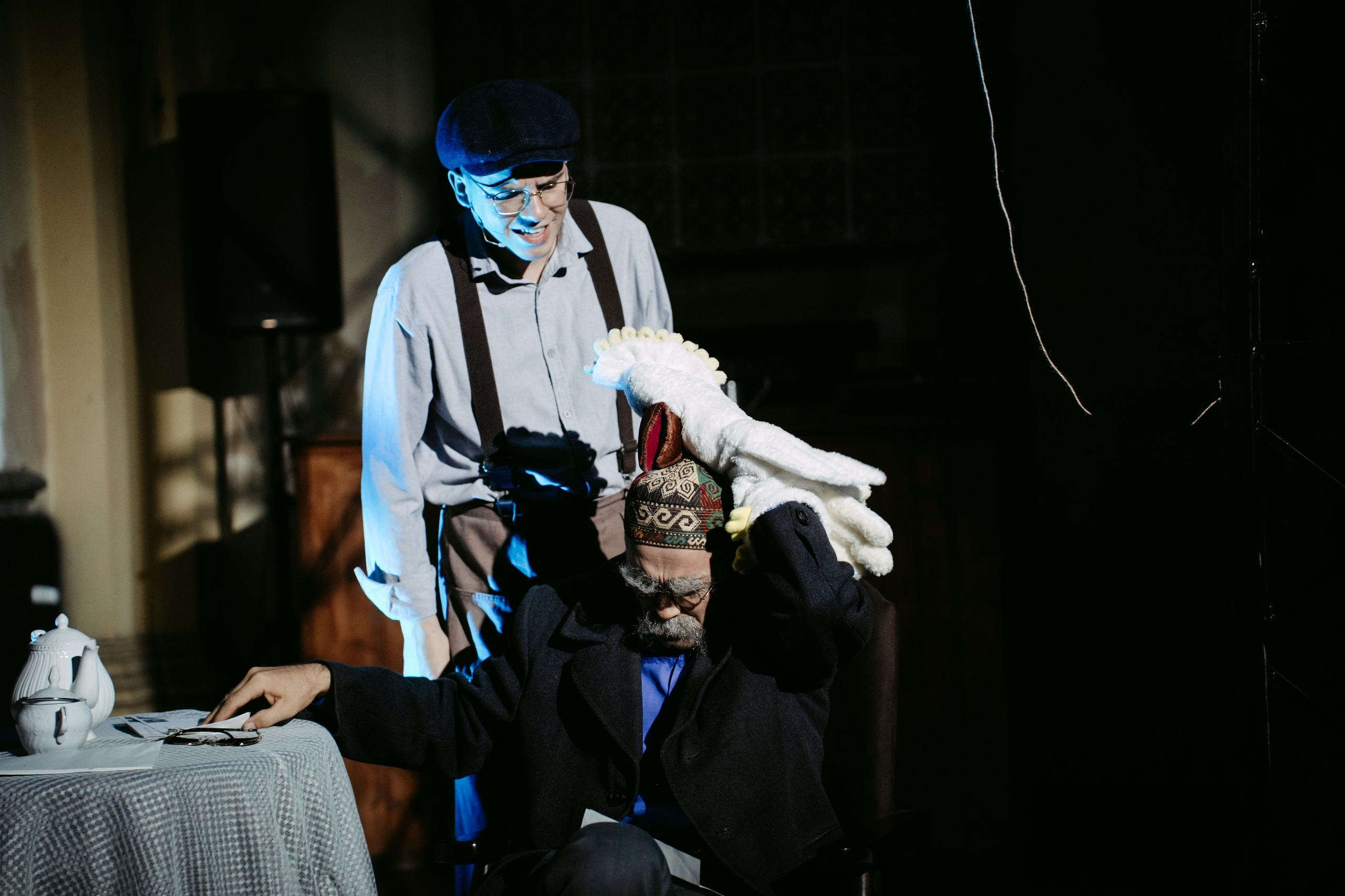 Горький оптимизм. Главная