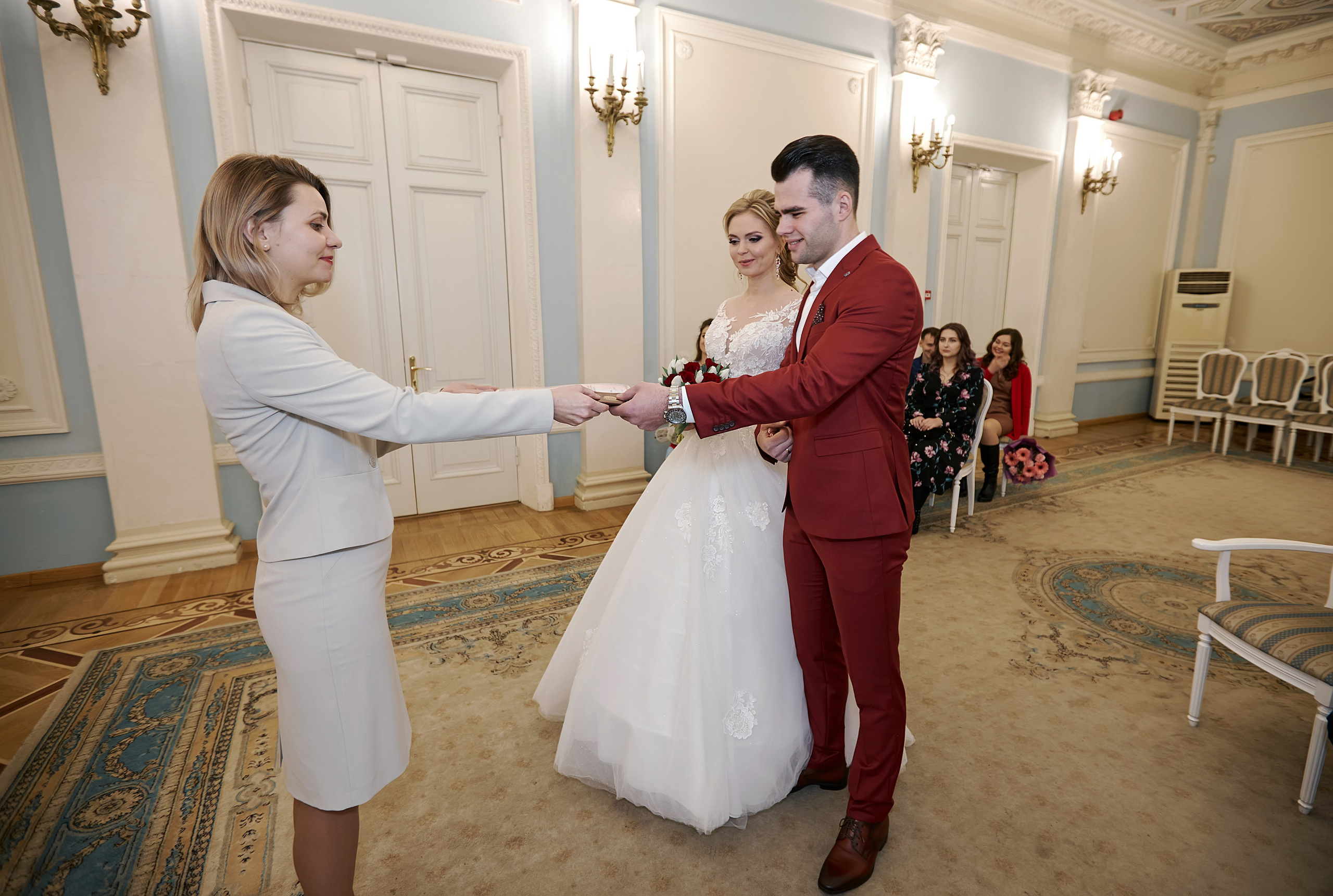 Свадьба Кировский ЗАГС и Дом Ученых. Фотограф в Санкт-Петербурге Знаменская Ирина