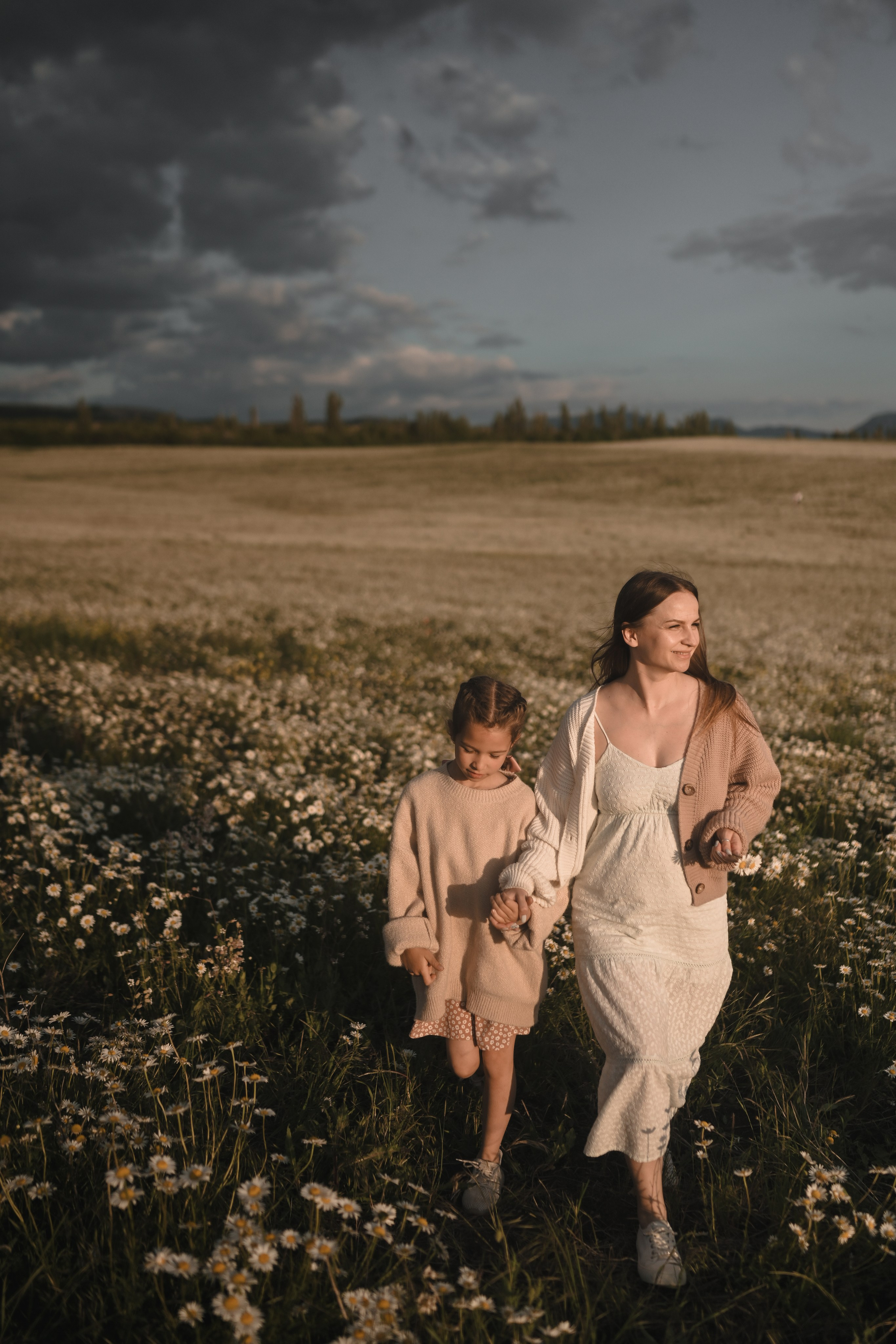 Семейная фотосессия в ромашковом поле в Крыму. Свадебный и семейный фотограф и видеограф, Крым, Москва, Санкт -Петербург