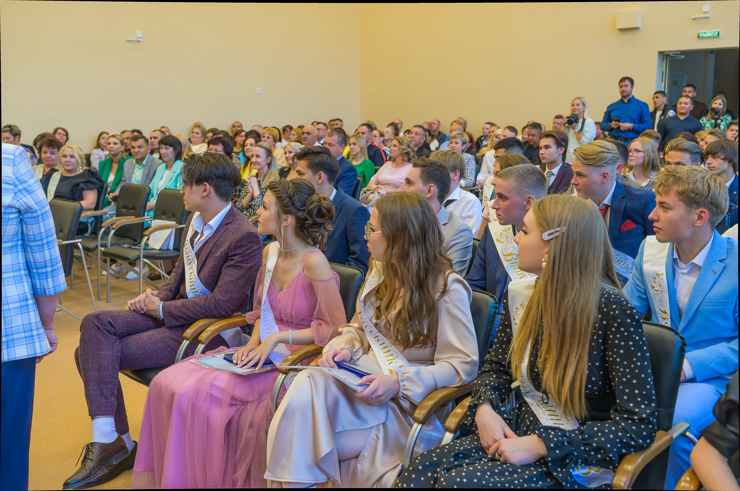 Выпускной МБОУ «СОШ № 34». Фотограф в Кемерово Владислав Шульц