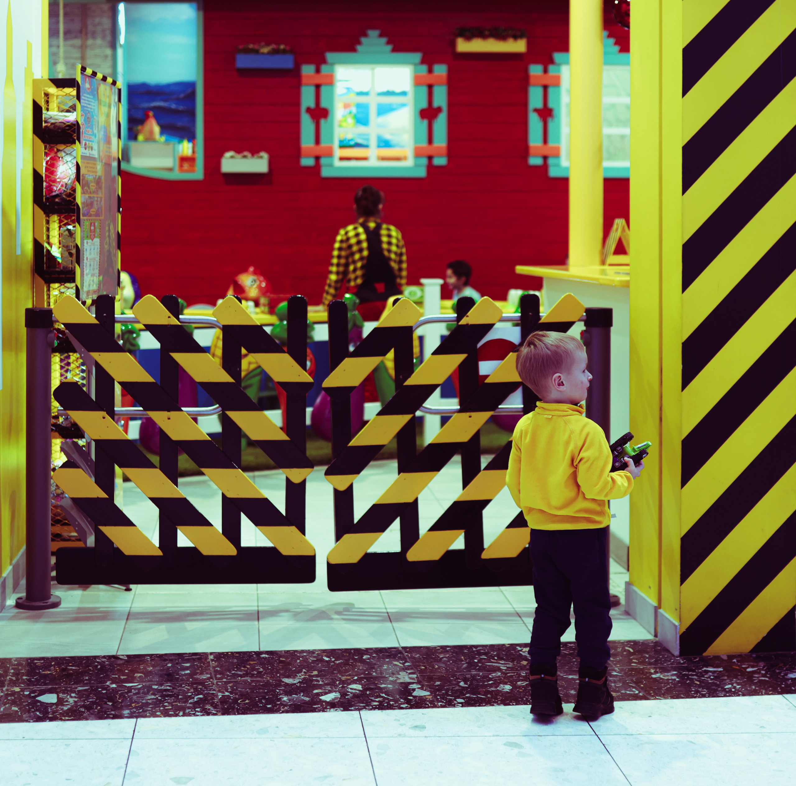 В магазине. Фотограф репортажей и стритфотосессий в Москве Людмила Смирнова