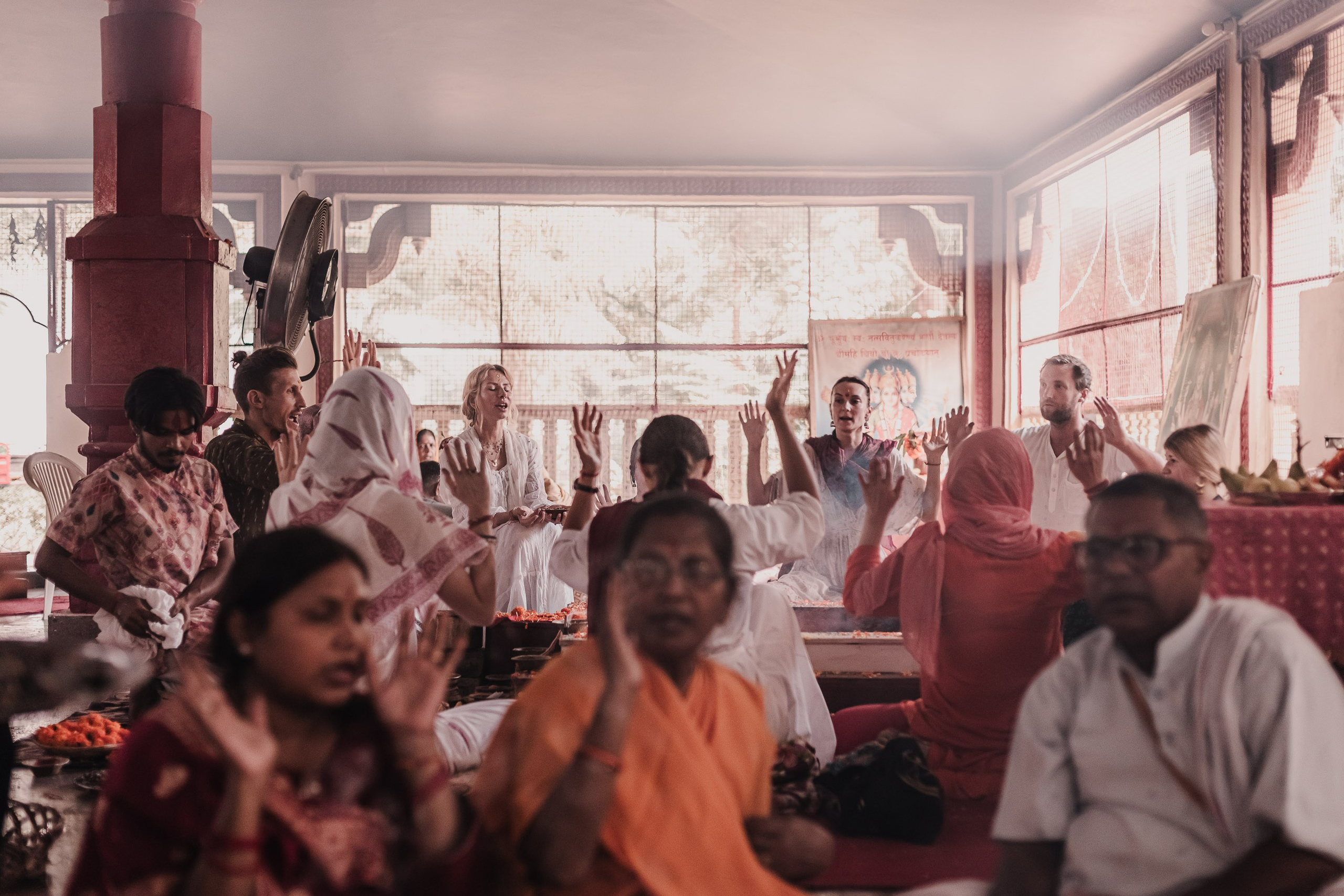 Navaratri yajna at Devraha Baba Ji ashram. Мариам Багдасарян