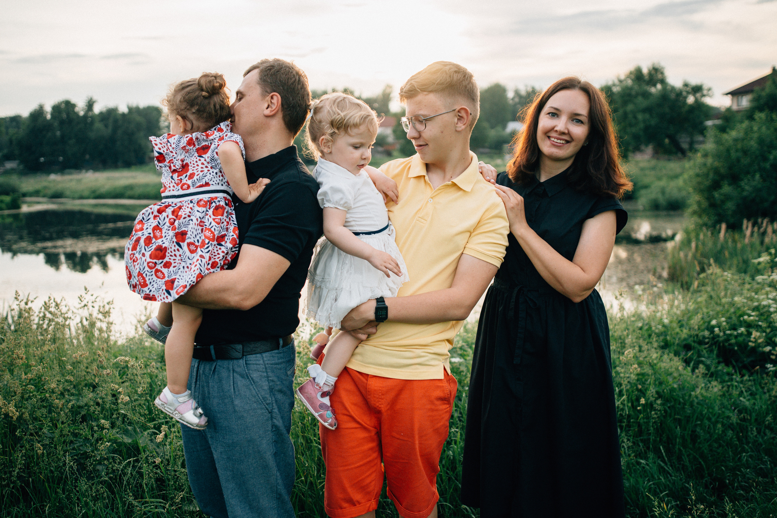 Семейная фотосессия в Прилуках. Фотограф Дмитрий Щекочихин