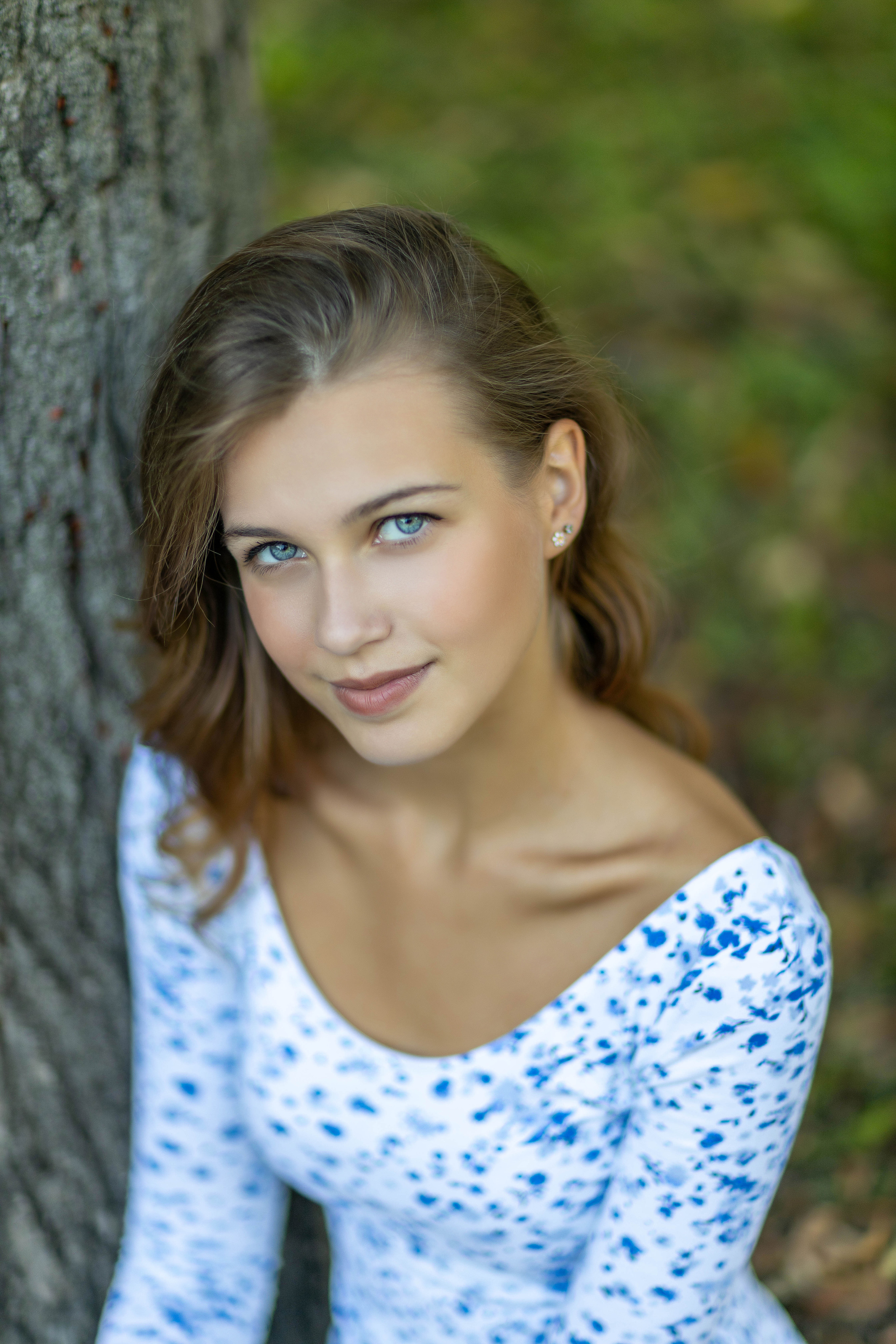 Фотопрогулка Коломна красивая девушка парк. Выпускные фотоальбомы в Коломне. Валерий и Светлана Щавелевы