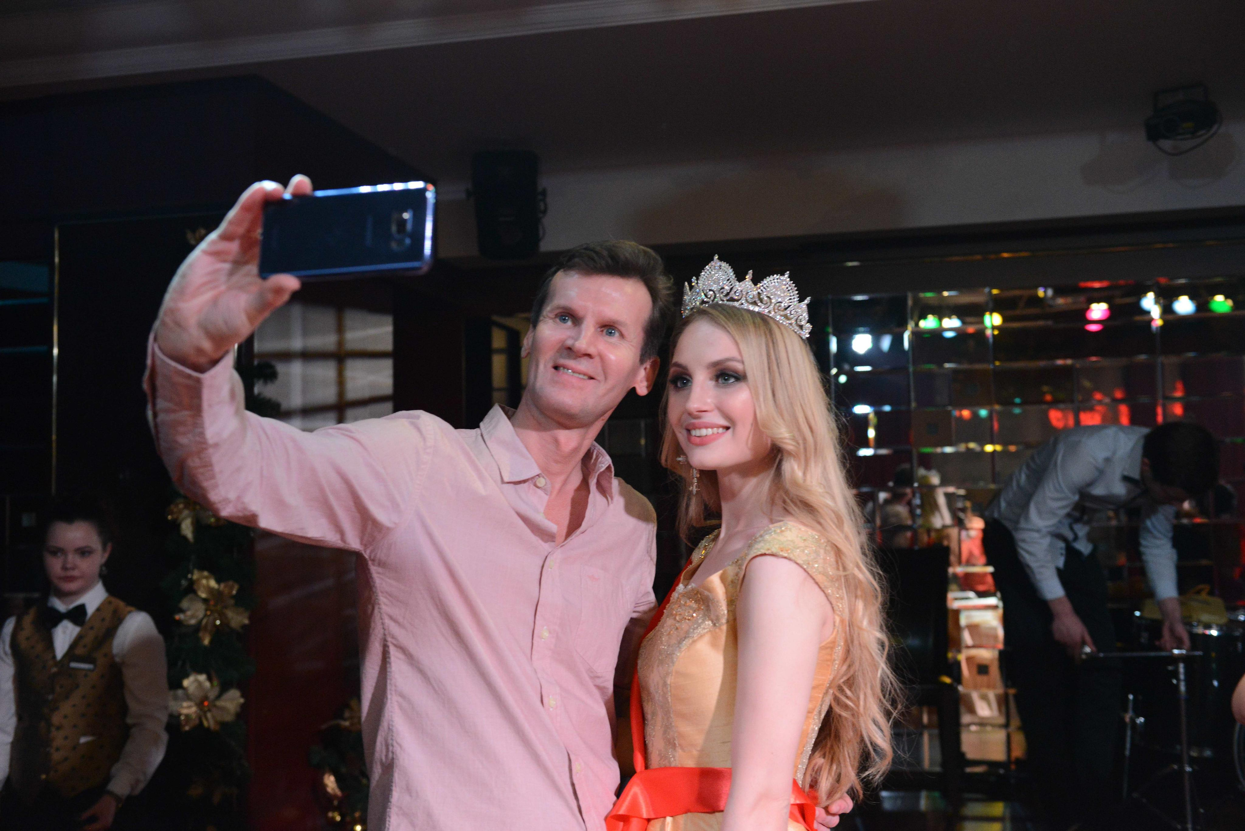 Фотосессии в Коломне и московской области. Выпускные фотоальбомы в Коломне. Валерий и Светлана Щавелевы