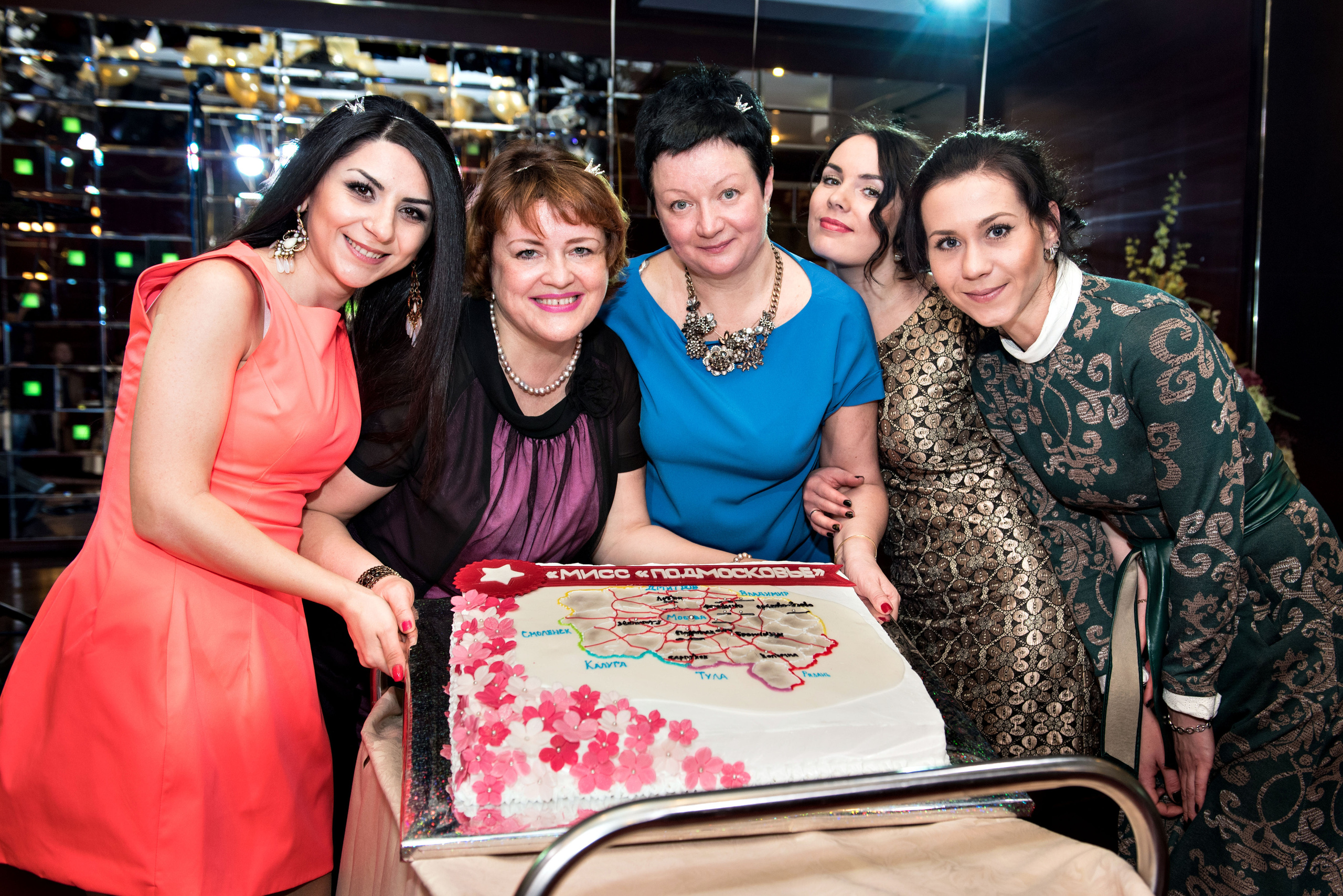 Фотосессии в Коломне и московской области. Выпускные фотоальбомы в Коломне. Валерий и Светлана Щавелевы