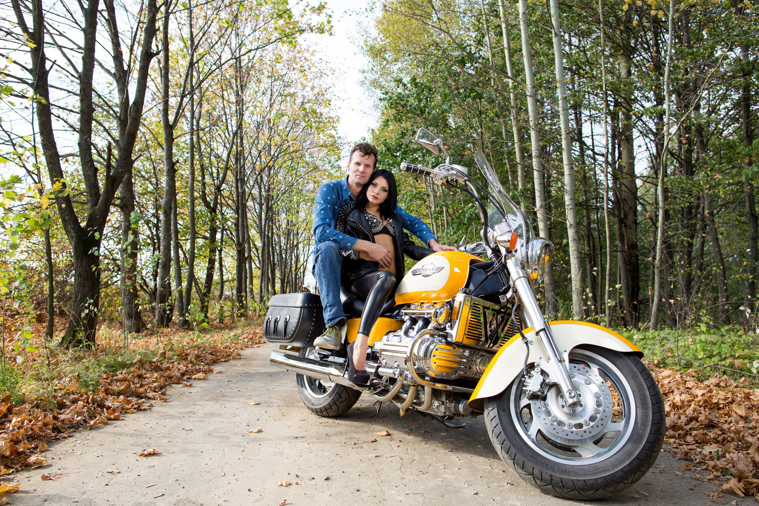 Фотосессии в Коломне и московской области. Выпускные фотоальбомы в Коломне. Валерий и Светлана Щавелевы