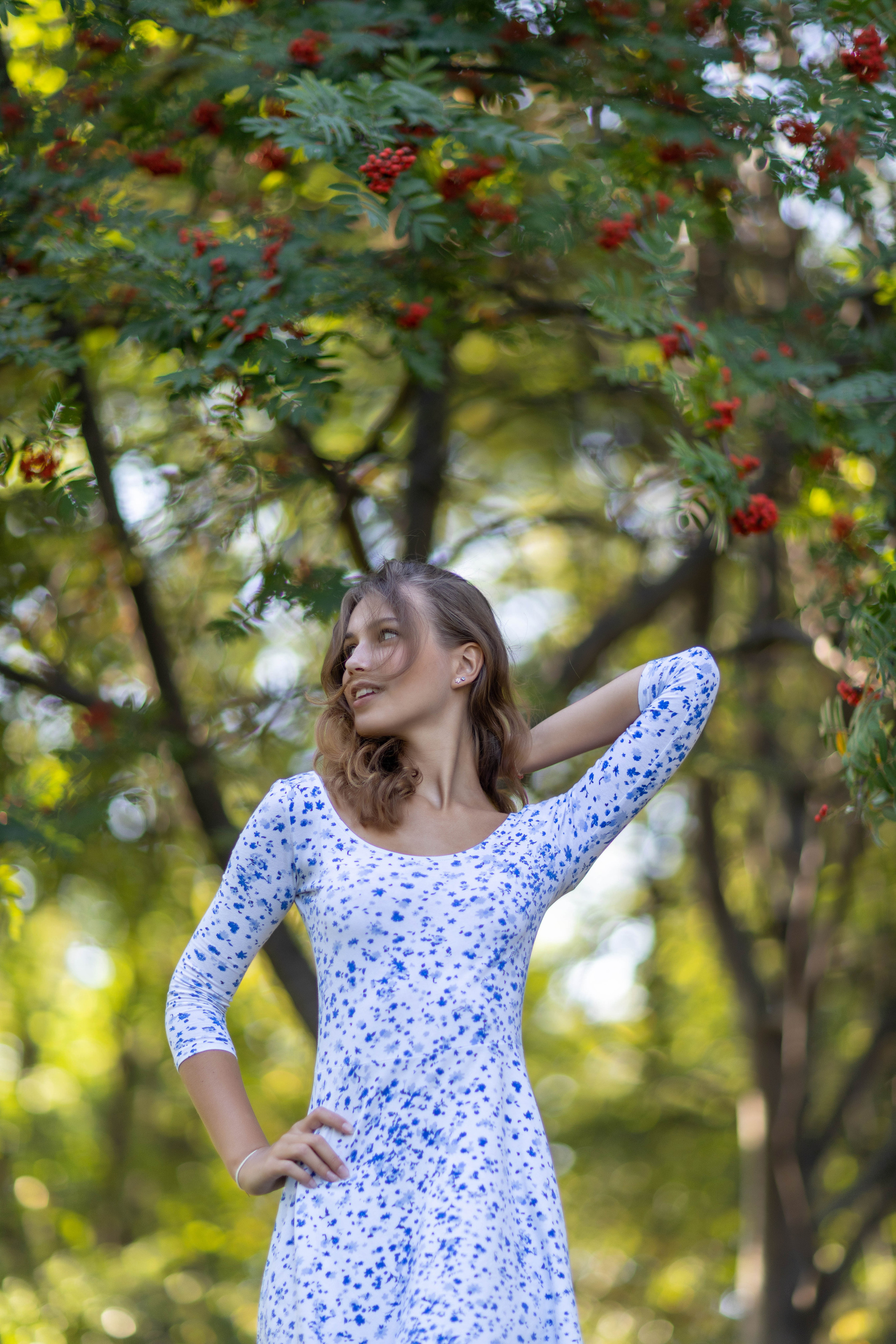Фотопрогулка Коломна красивая девушка парк. Выпускные фотоальбомы в Коломне. Валерий и Светлана Щавелевы