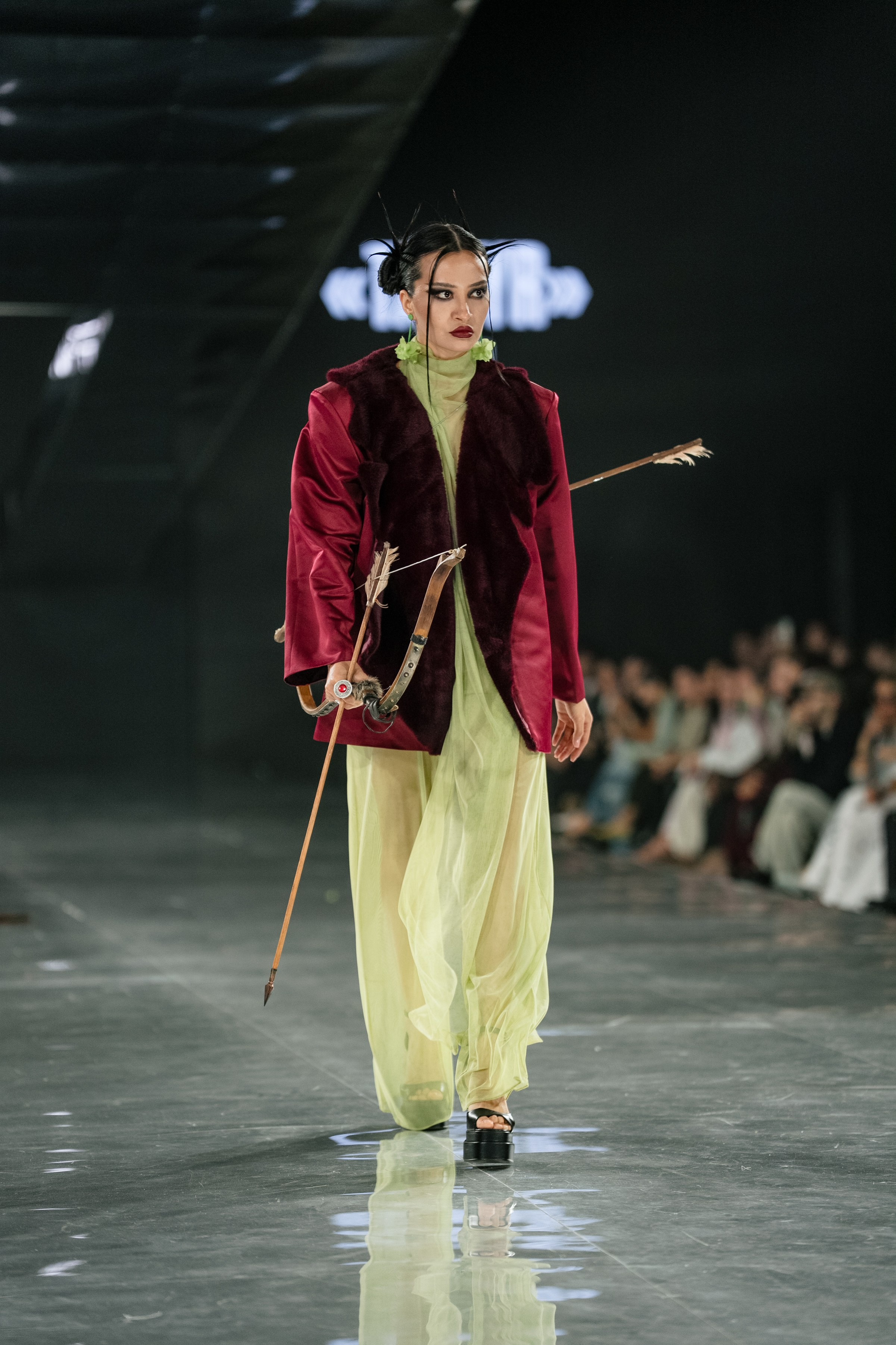 Visa Fashion Week SAKH. Сайт Алматинского НЮ АРТ, будуар и фэшн фотографа Дениса Карпенко