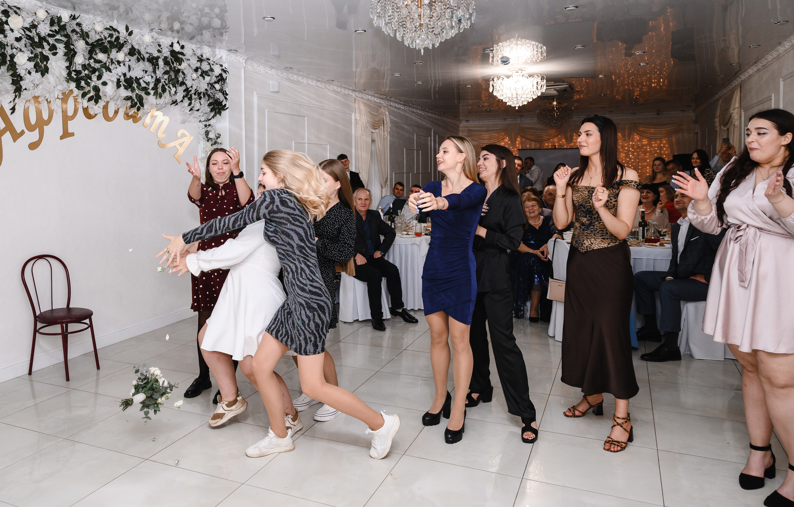 Свадебный банкет. СВАДЕБНЫЙ ФОТОГРАФ В ОМСКЕ ВЛАДИМИР КРАСС