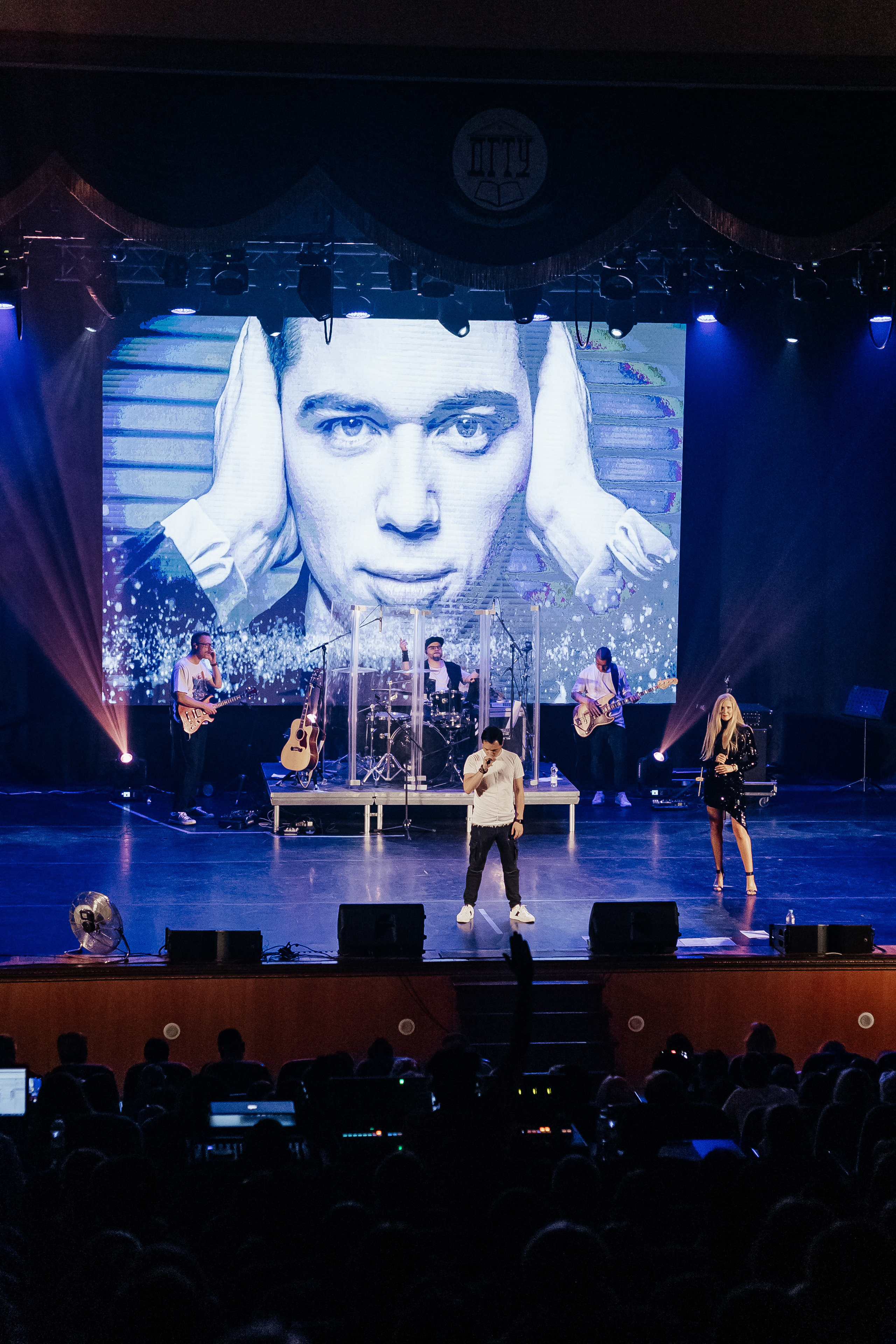 Концерт Газманова младшего. Контент фотограф в Ростове-на-Дону Мардус Павел