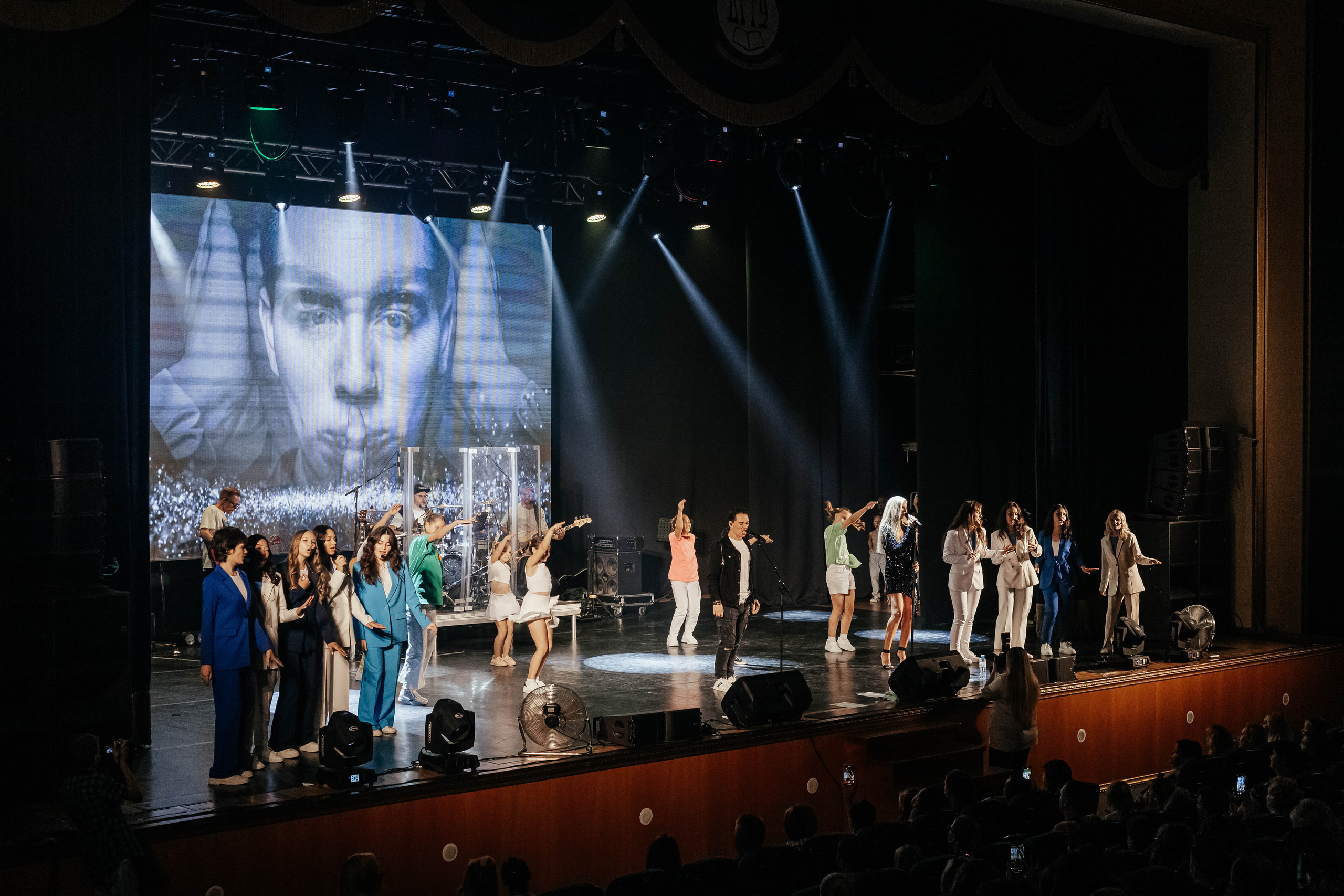 Концерт Газманова младшего. Контент фотограф в Ростове-на-Дону Мардус Павел