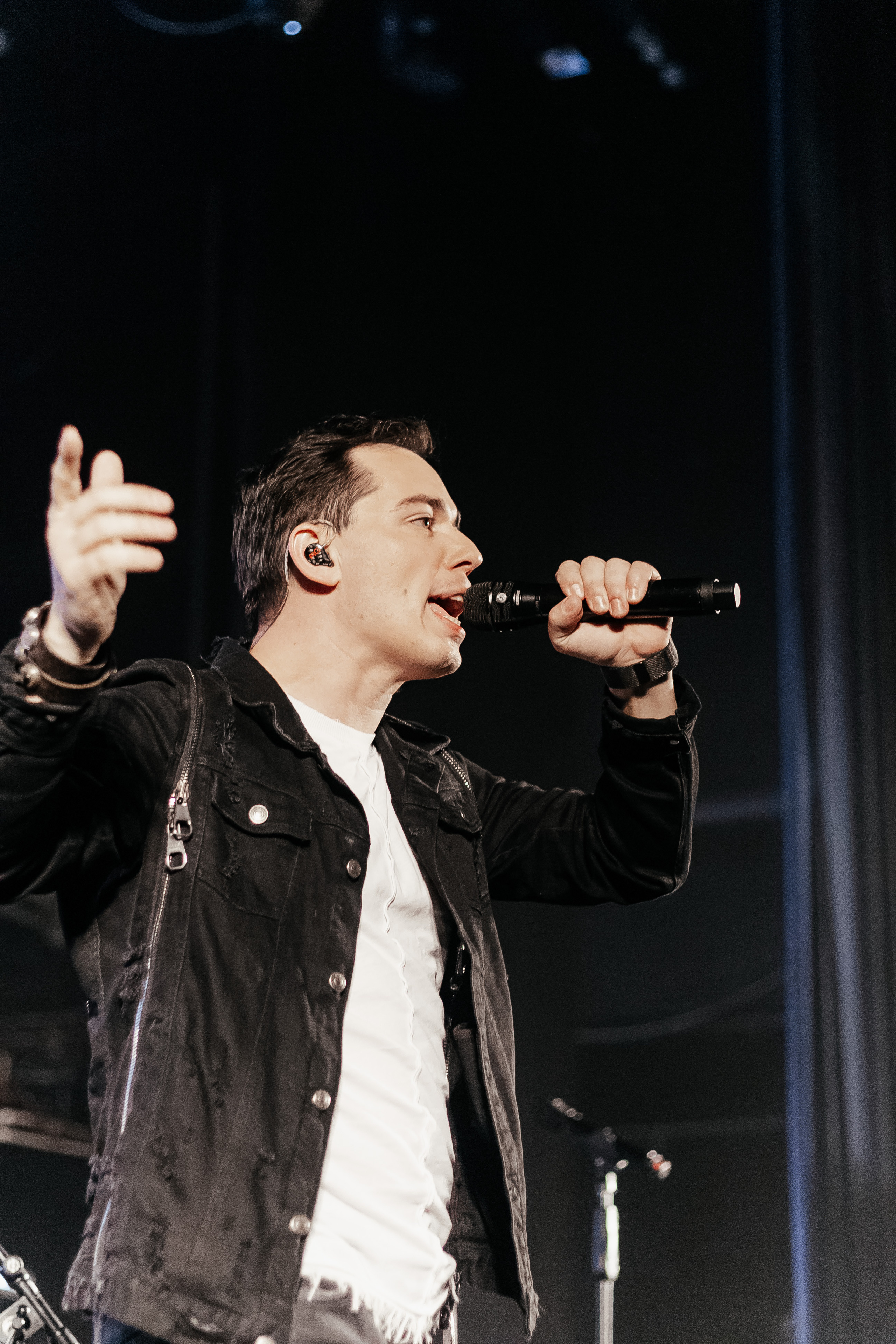 Концерт Газманова младшего. Контент фотограф в Ростове-на-Дону Мардус Павел