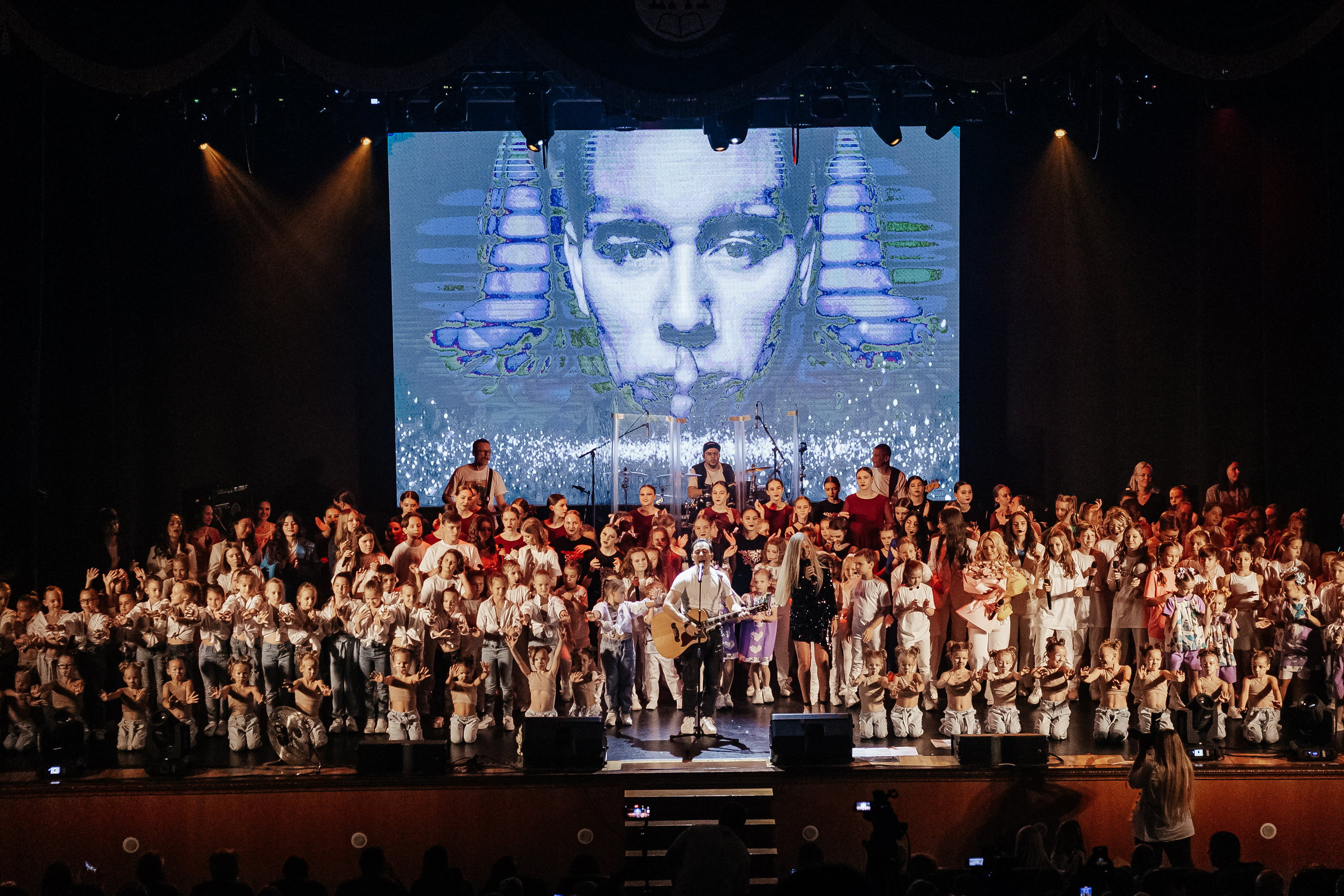 Концерт Газманова младшего. Контент фотограф в Ростове-на-Дону Мардус Павел