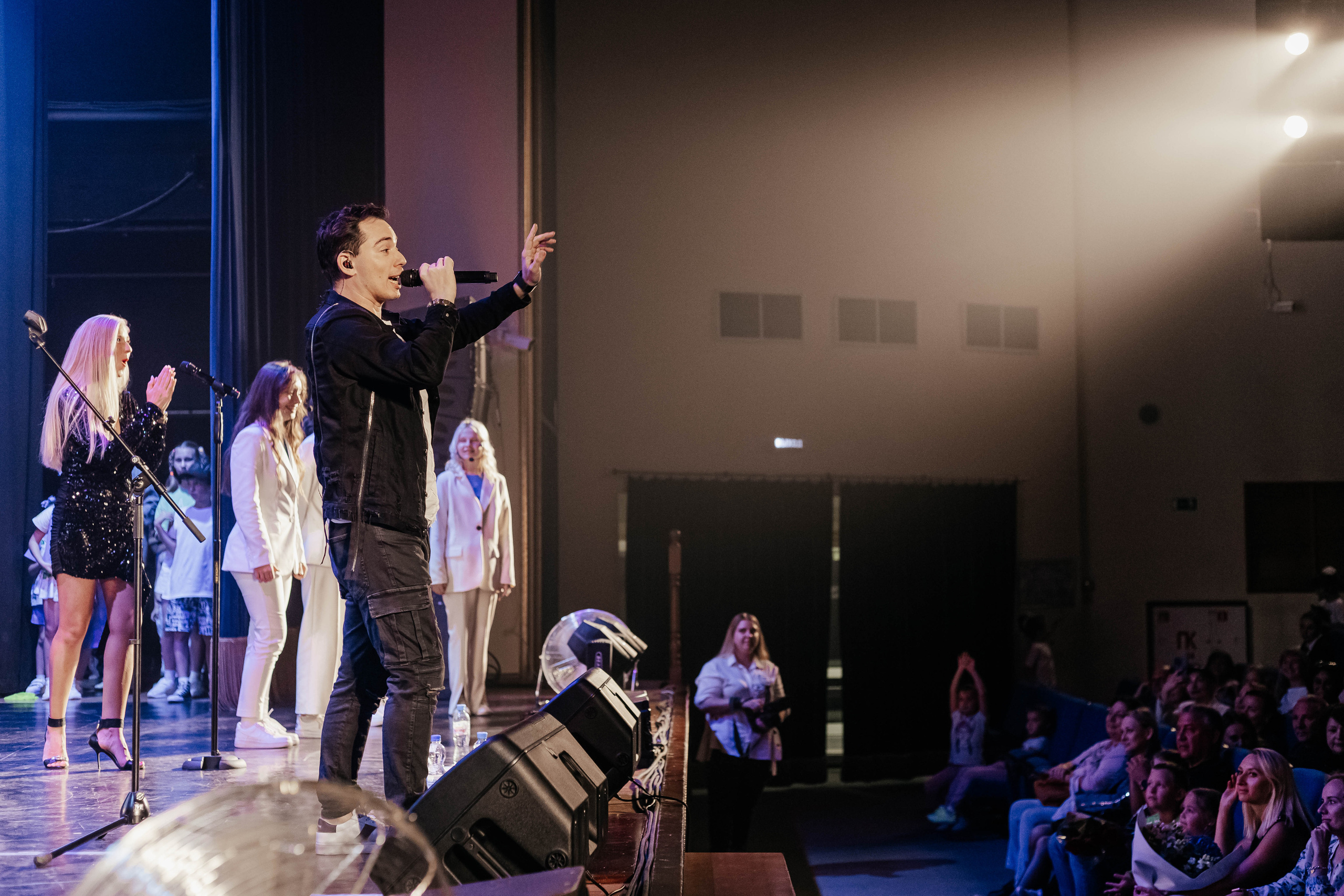 Концерт Газманова младшего. Контент фотограф в Ростове-на-Дону Мардус Павел