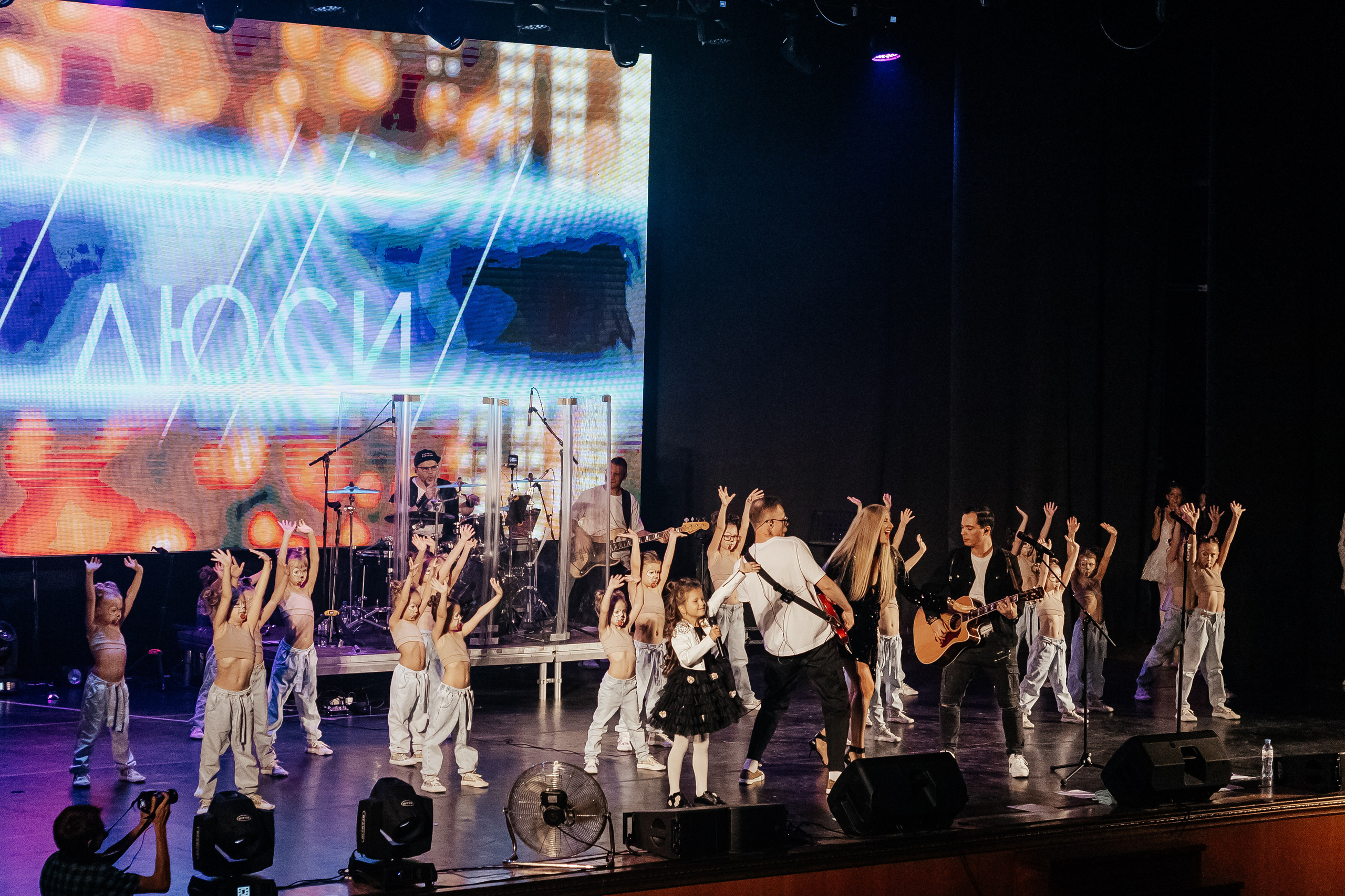 Концерт Газманова младшего. Контент фотограф в Ростове-на-Дону Мардус Павел