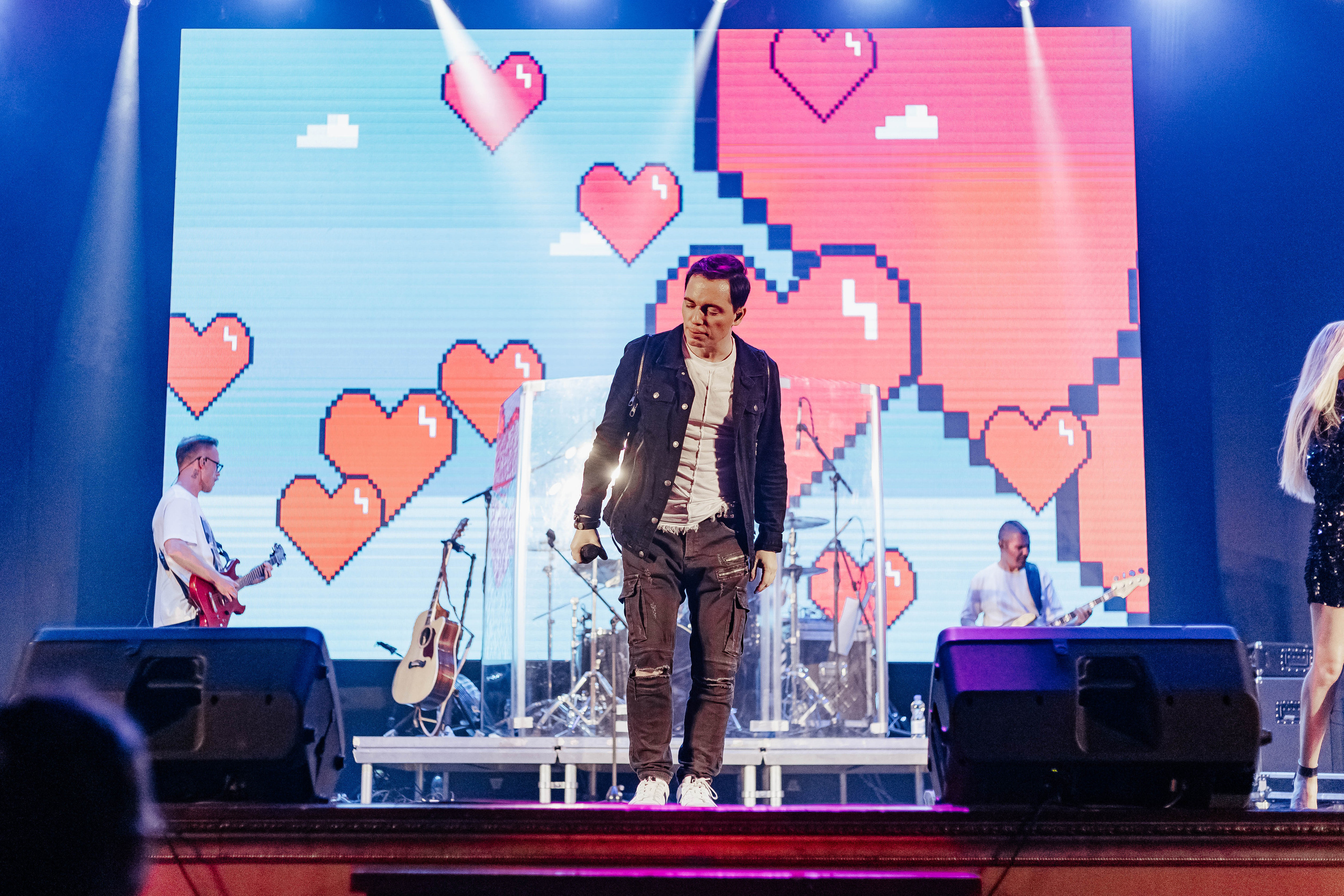 Концерт Газманова младшего. Контент фотограф в Ростове-на-Дону Мардус Павел