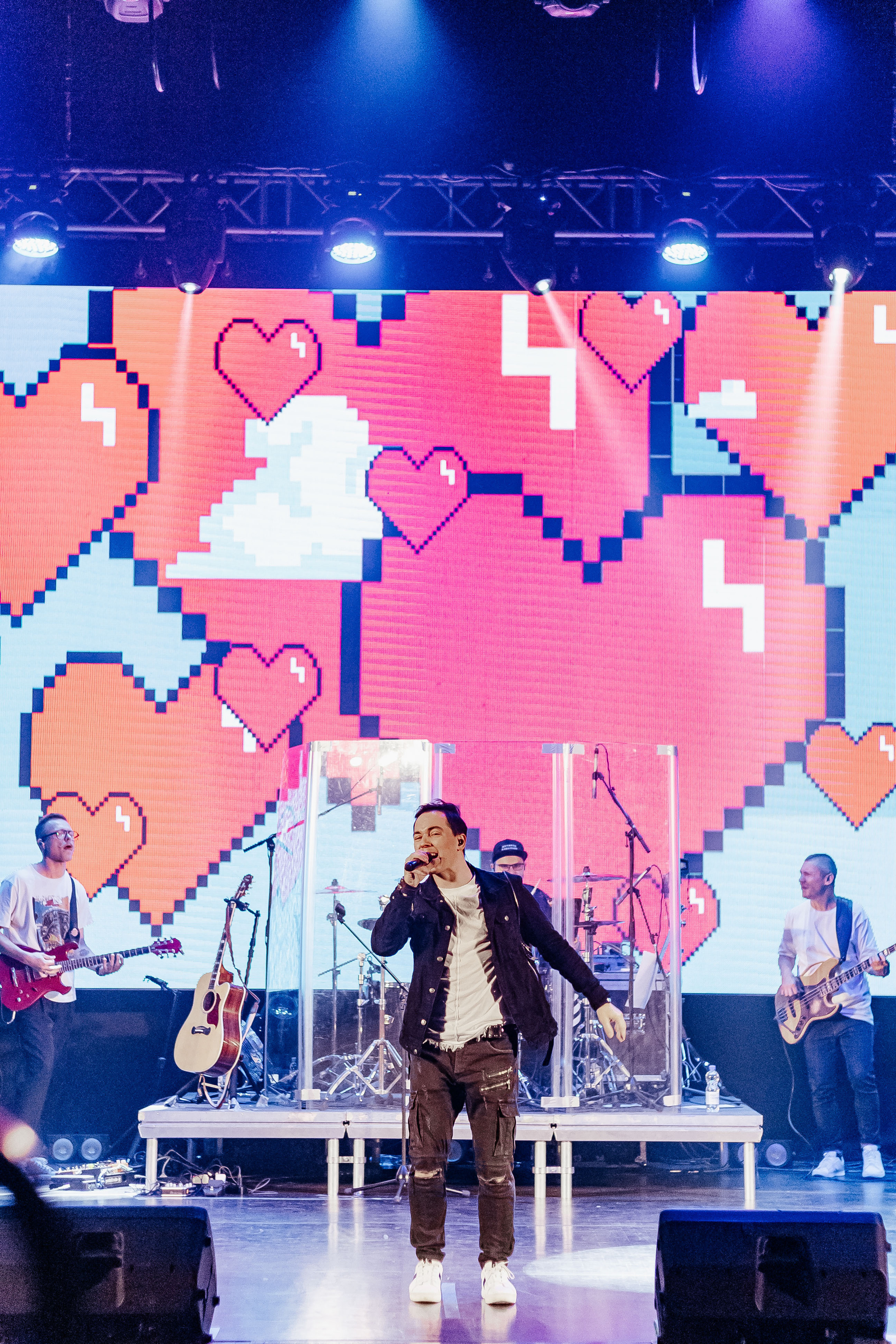 Концерт Газманова младшего. Контент фотограф в Ростове-на-Дону Мардус Павел