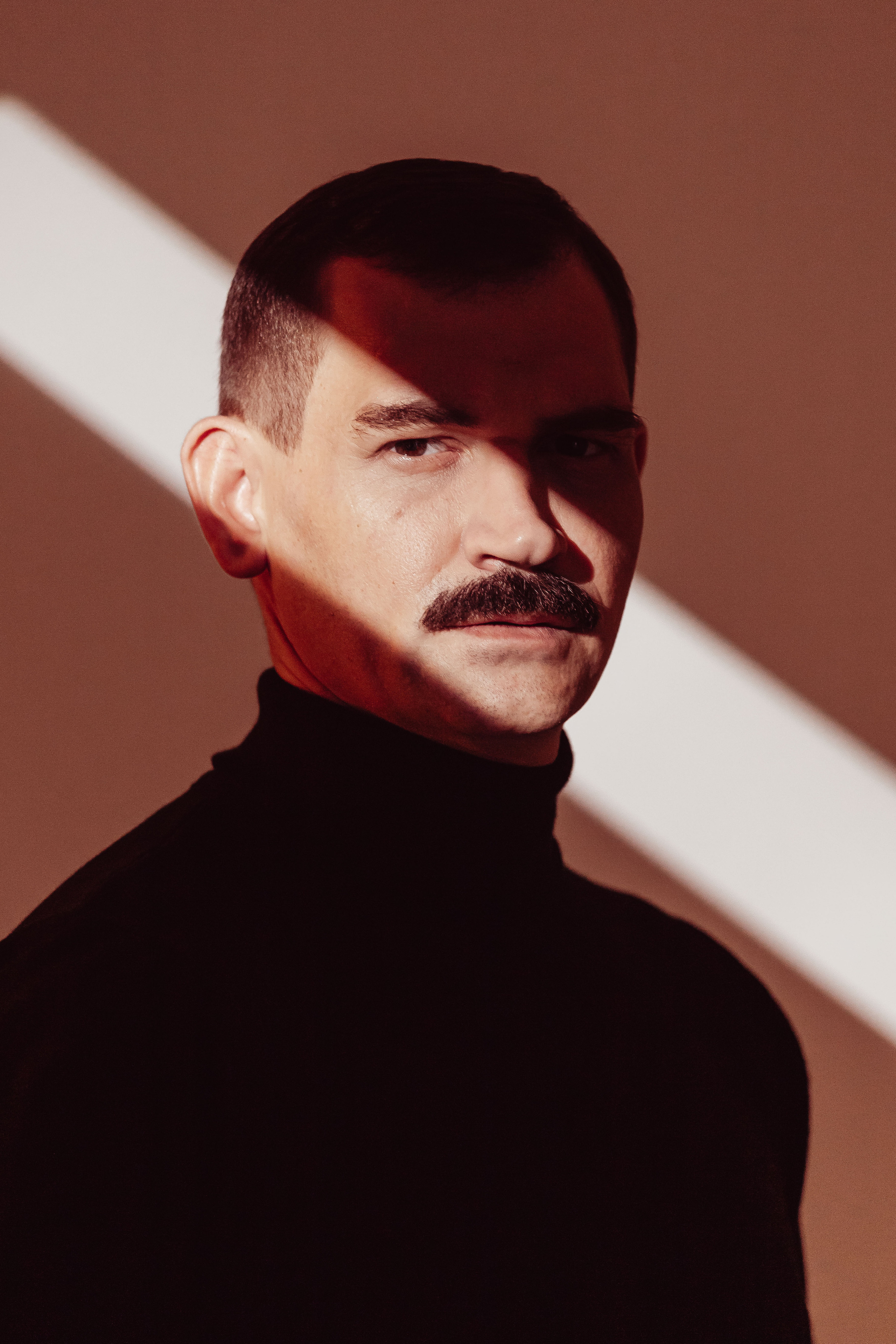 Александр Волженский «Актёр театра и кино». Контент фотограф в Ростове-на-Дону Мардус Павел