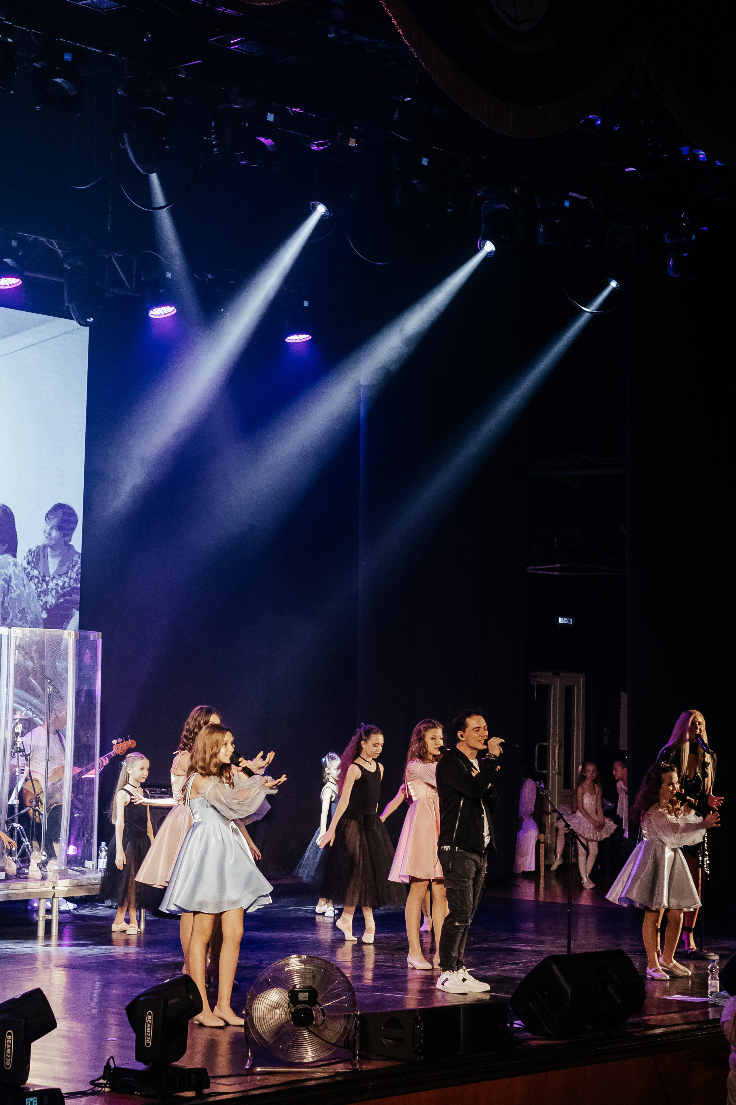 Концерт Газманова младшего. Контент фотограф в Ростове-на-Дону Мардус Павел