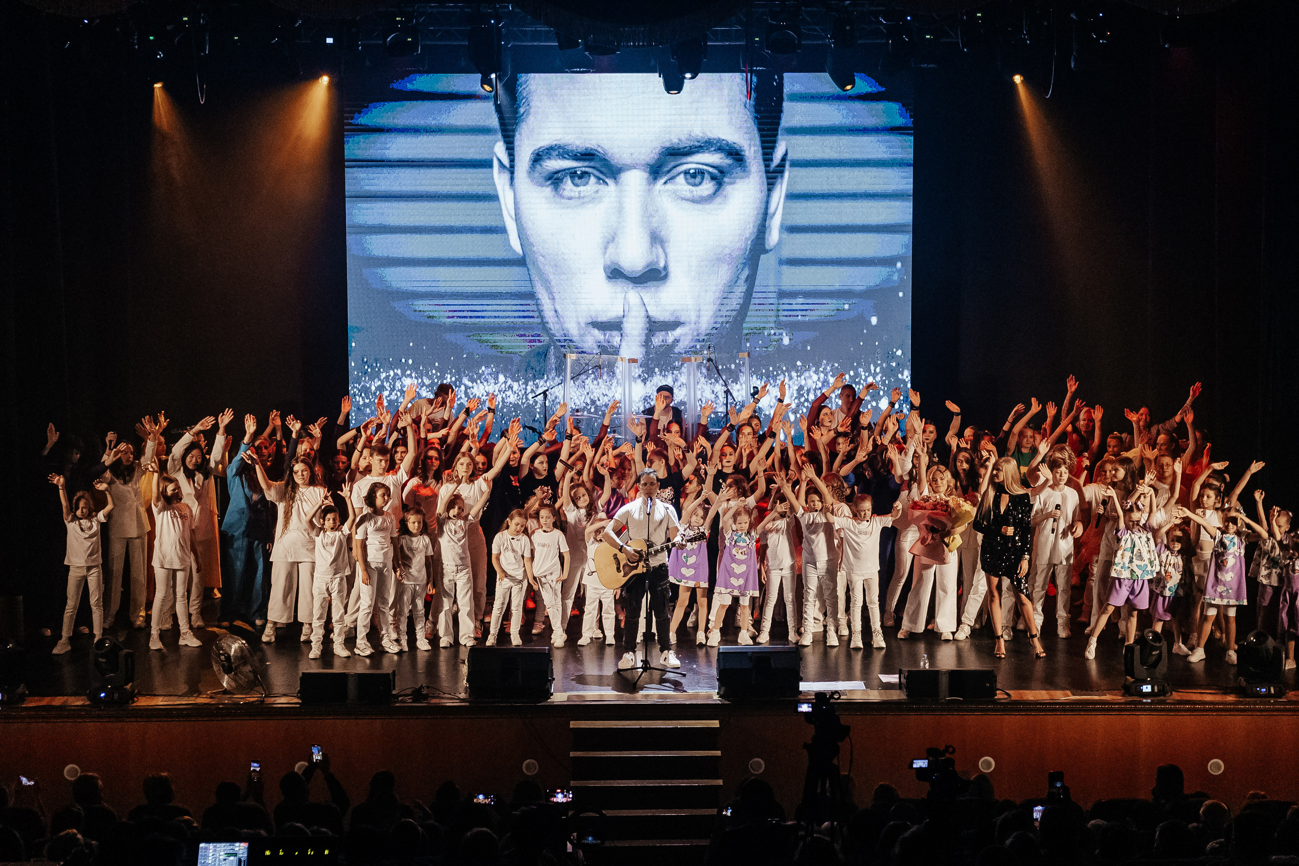 Концерт Газманова младшего. Контент фотограф в Ростове-на-Дону Мардус Павел