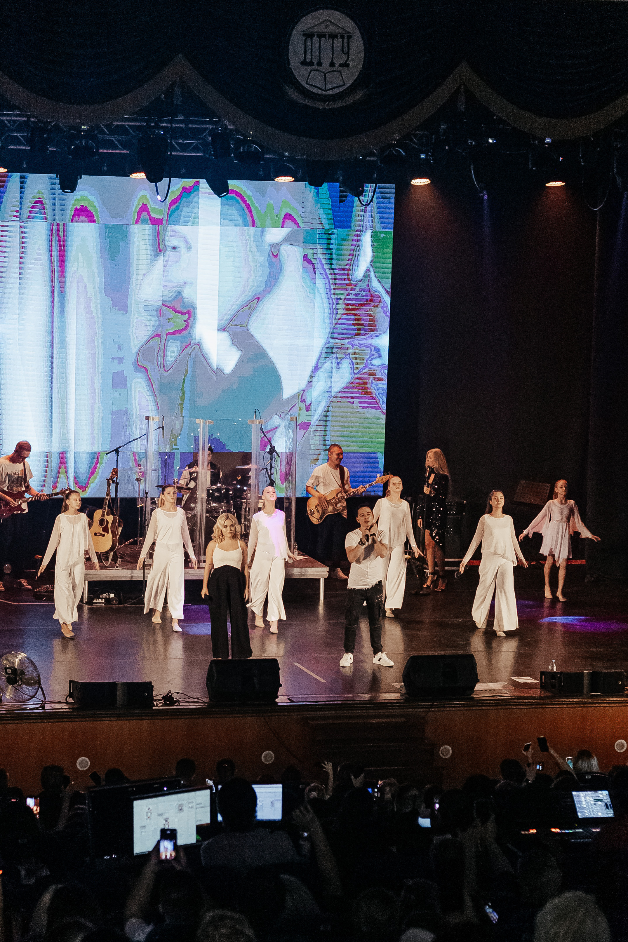 Концерт Газманова младшего. Контент фотограф в Ростове-на-Дону Мардус Павел