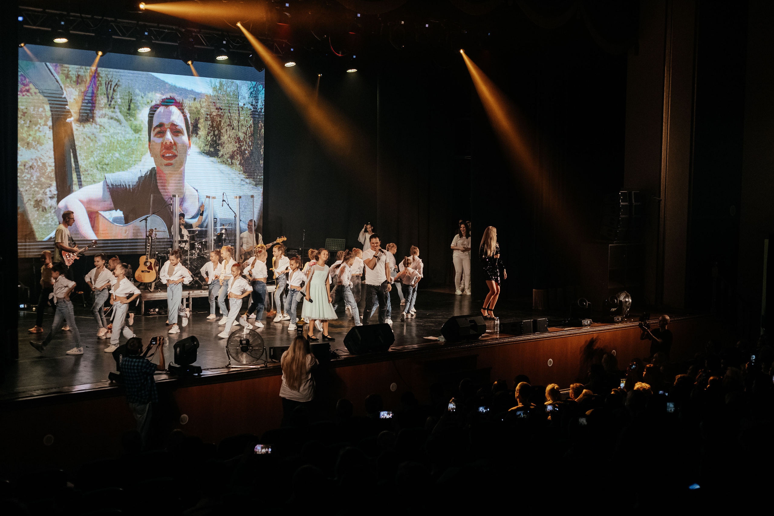 Концерт Газманова младшего. Контент фотограф в Ростове-на-Дону Мардус Павел