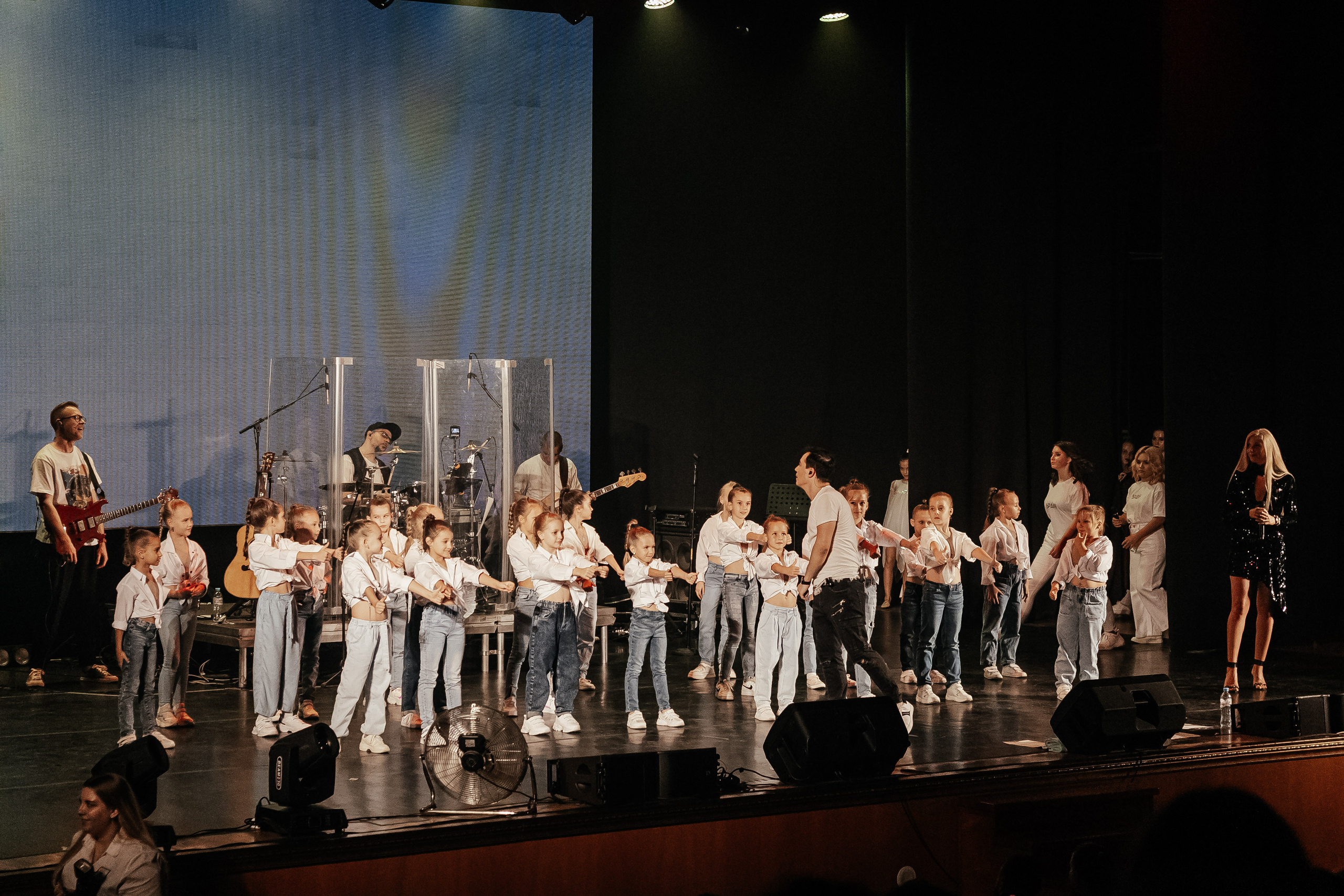 Концерт Газманова младшего. Контент фотограф в Ростове-на-Дону Мардус Павел