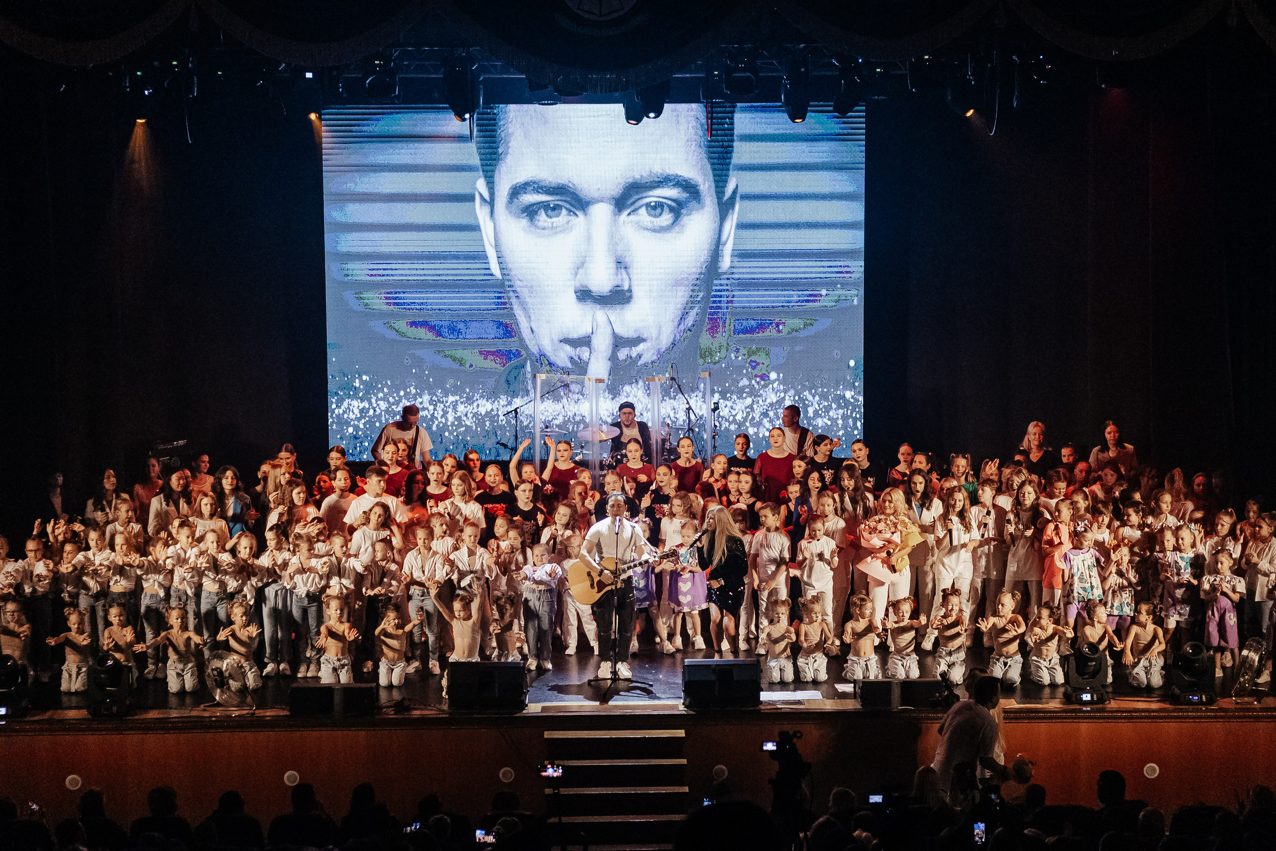 Концерт Газманова младшего. Контент фотограф в Ростове-на-Дону Мардус Павел