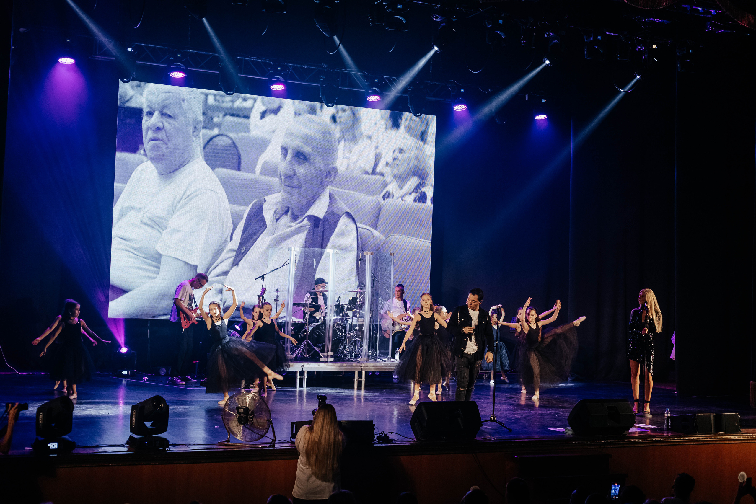 Концерт Газманова младшего. Контент фотограф в Ростове-на-Дону Мардус Павел