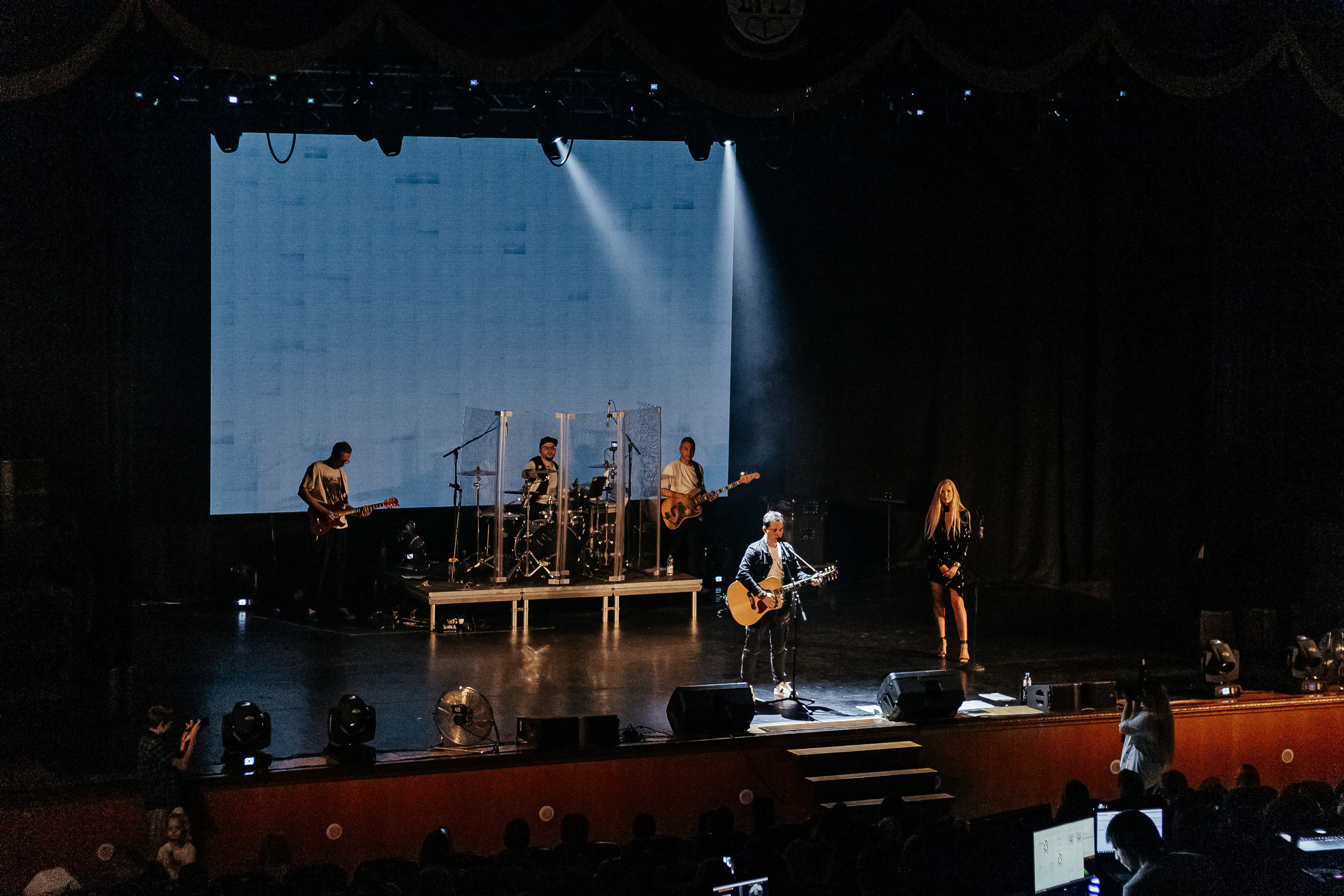 Концерт Газманова младшего. Контент фотограф в Ростове-на-Дону Мардус Павел