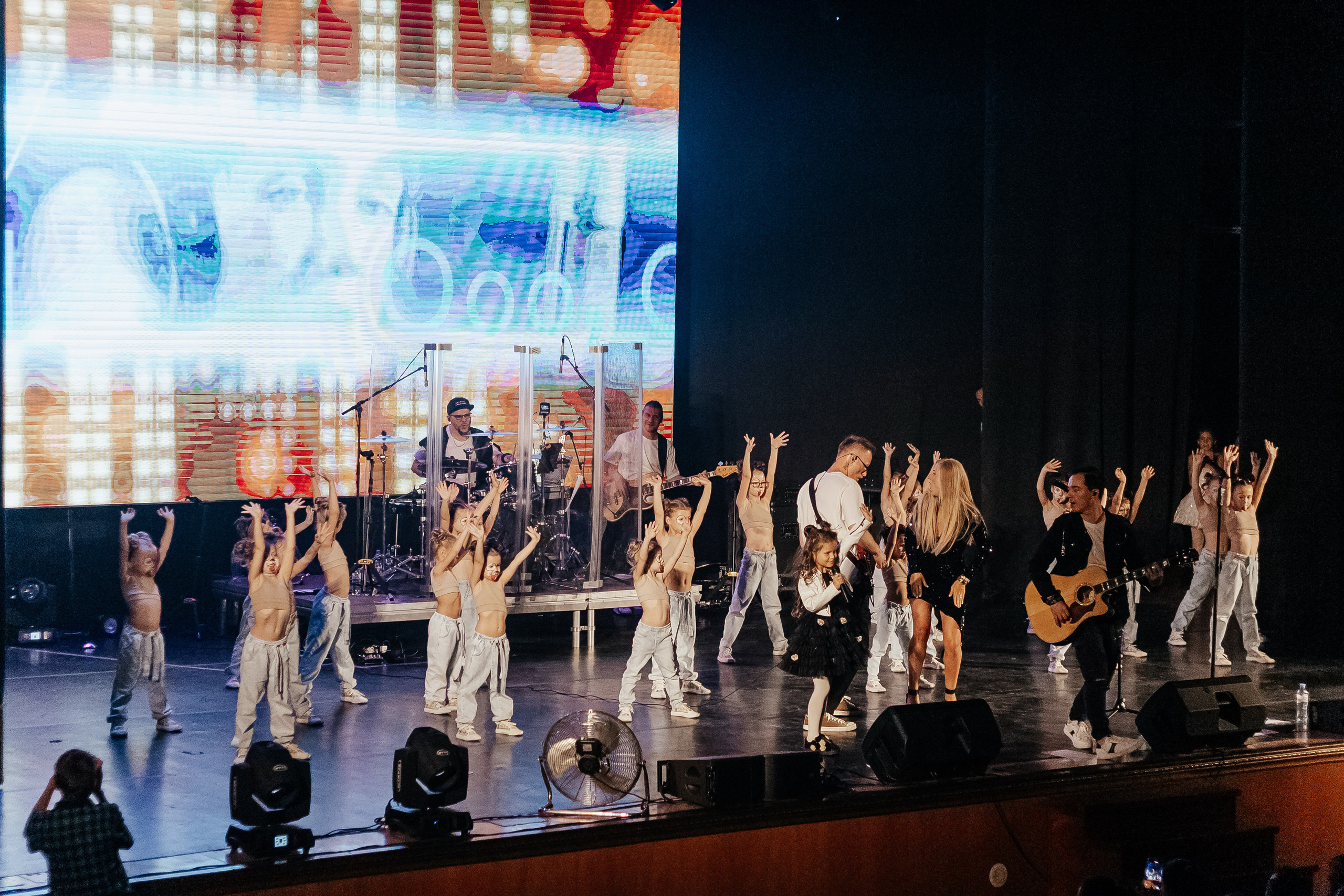 Концерт Газманова младшего. Контент фотограф в Ростове-на-Дону Мардус Павел