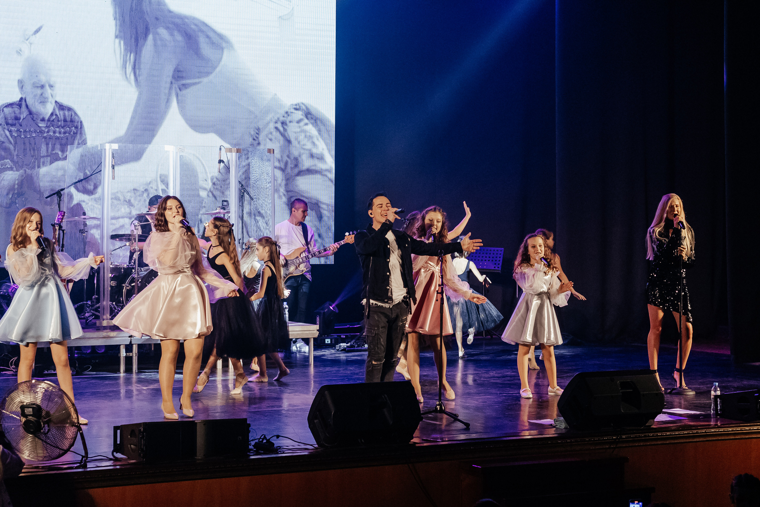 Концерт Газманова младшего. Контент фотограф в Ростове-на-Дону Мардус Павел