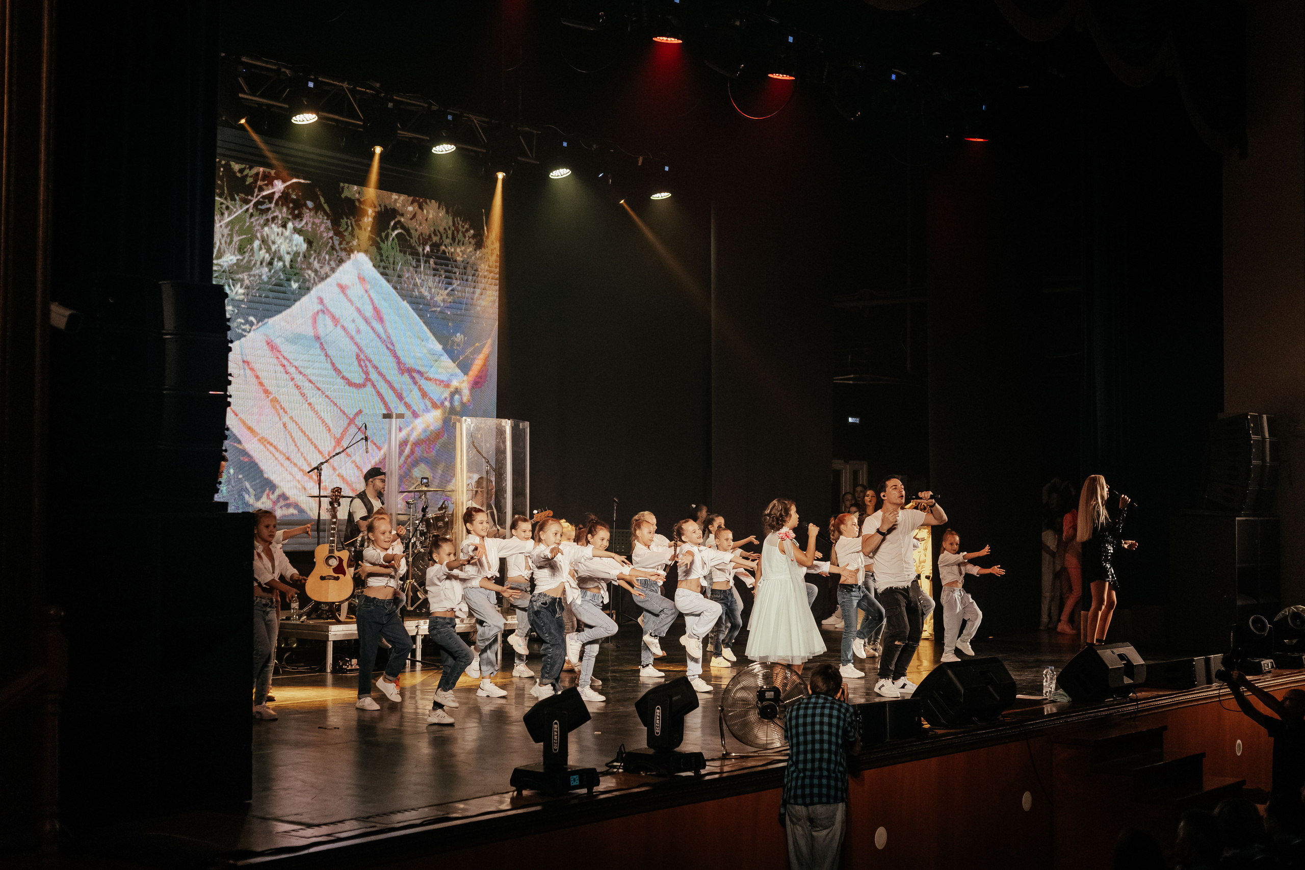 Концерт Газманова младшего. Контент фотограф в Ростове-на-Дону Мардус Павел