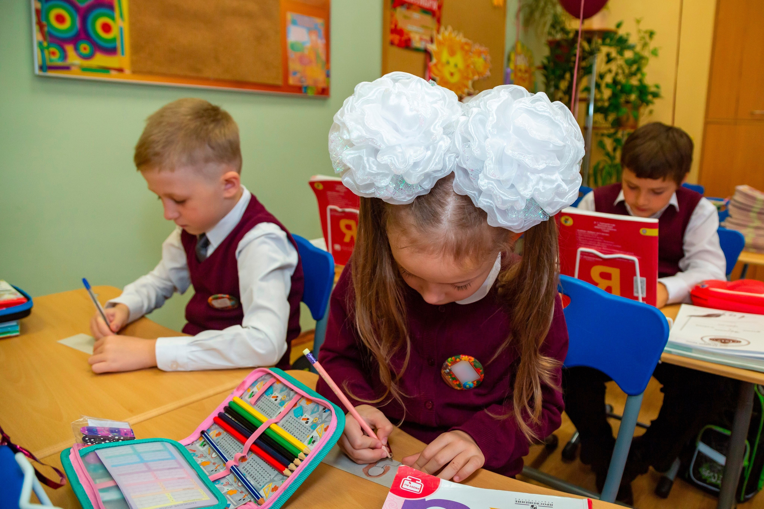 Последний звонок, выпускной в школе. «Студия DRONAVT`s» — видеосъёмка и фотография г. Москва