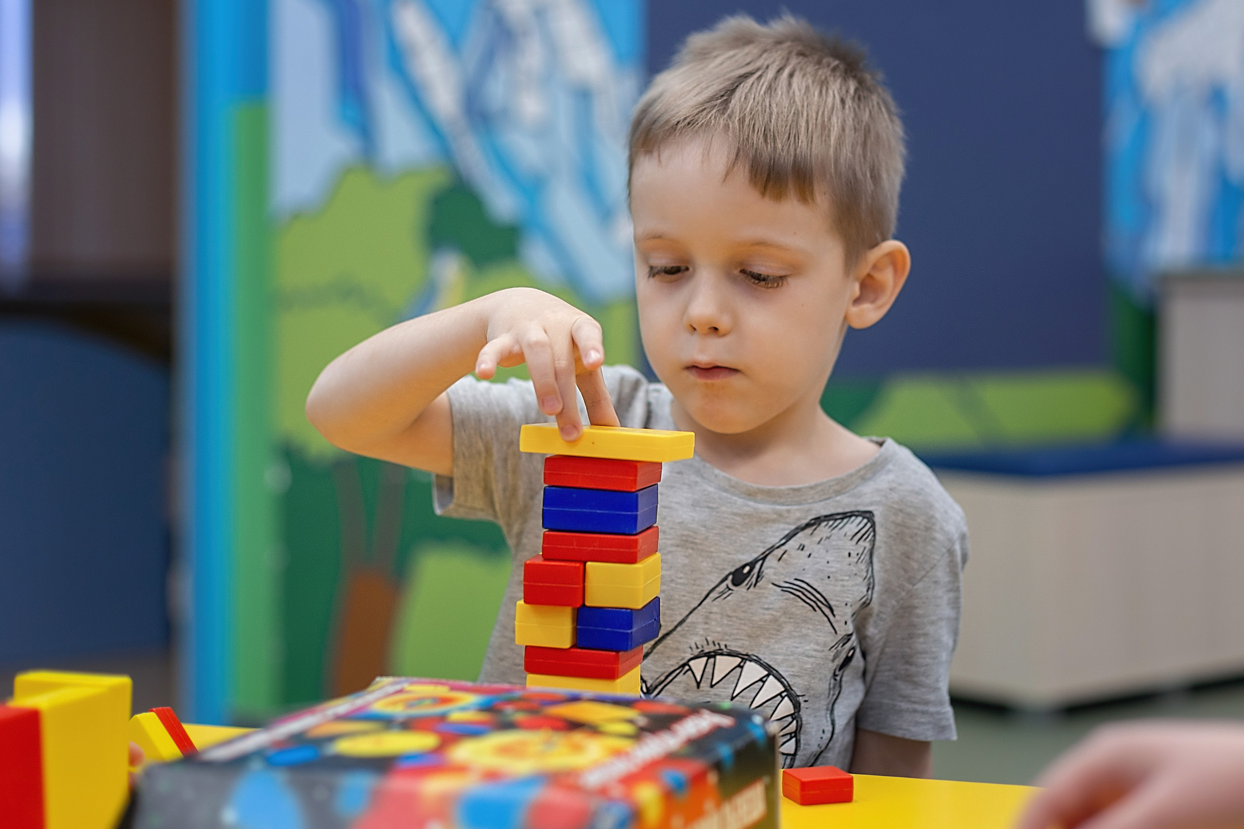 День в саду_ноябрь 2024. Семейный фотограф в Санкт-Петербурге