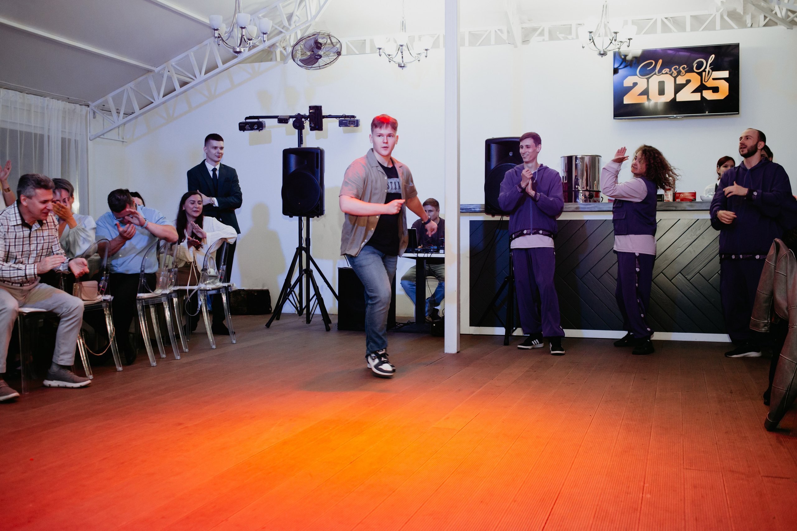 Выпускной 2025 (41 школа) 11 класс. Фотограф в Челябинске Ополихина Анна