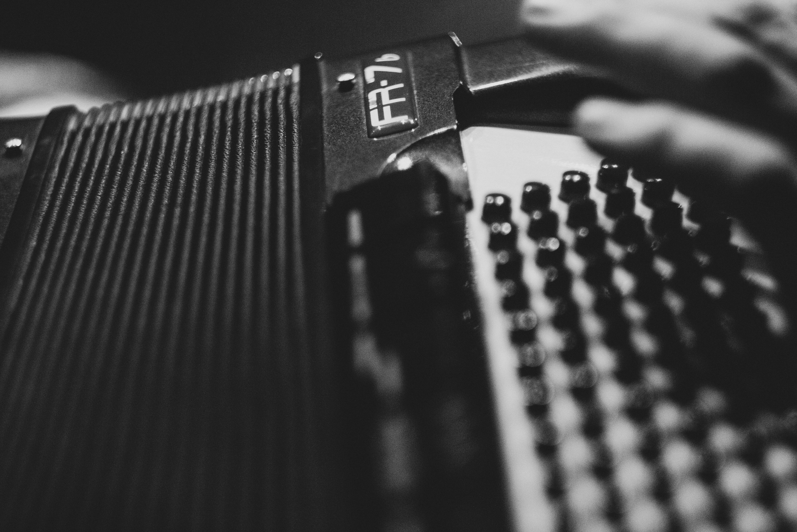 Дэммит Томаз. Фотограф для музыкантов, фотограф на концерт, концертный фотограф, съемка концерта, бэкстейдж фотограф