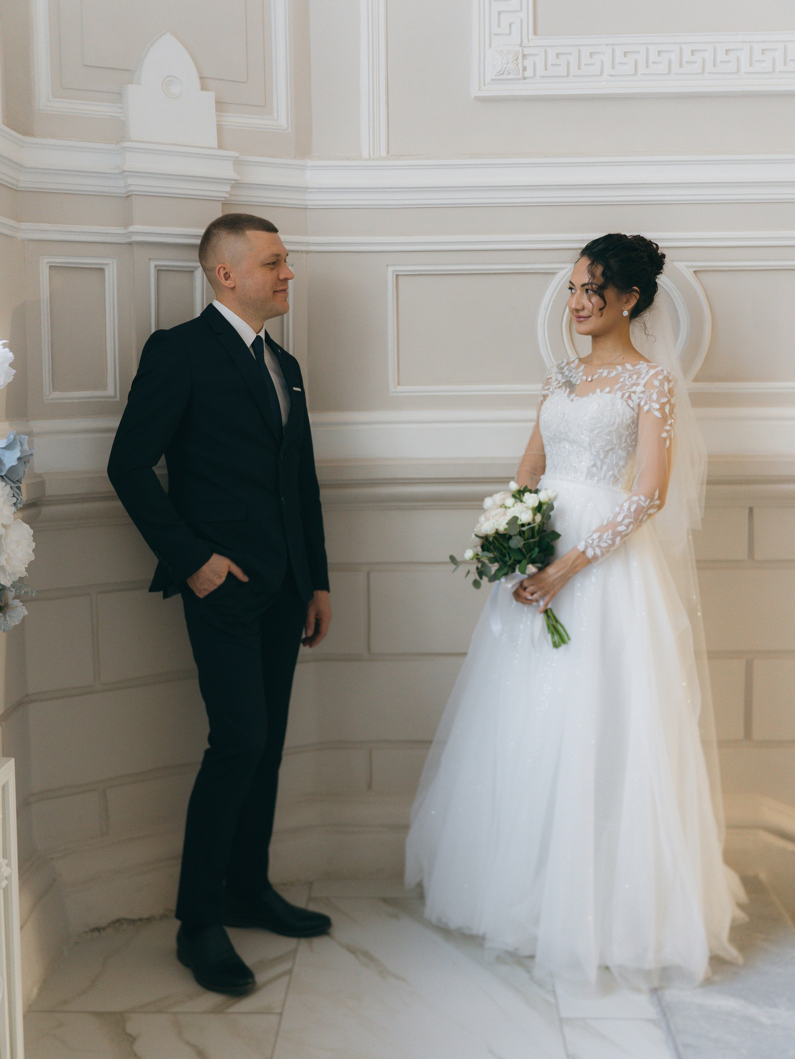 Свадебная фотосессия в загсе. Фотограф из Екатеринбурга Алена Мусалимова