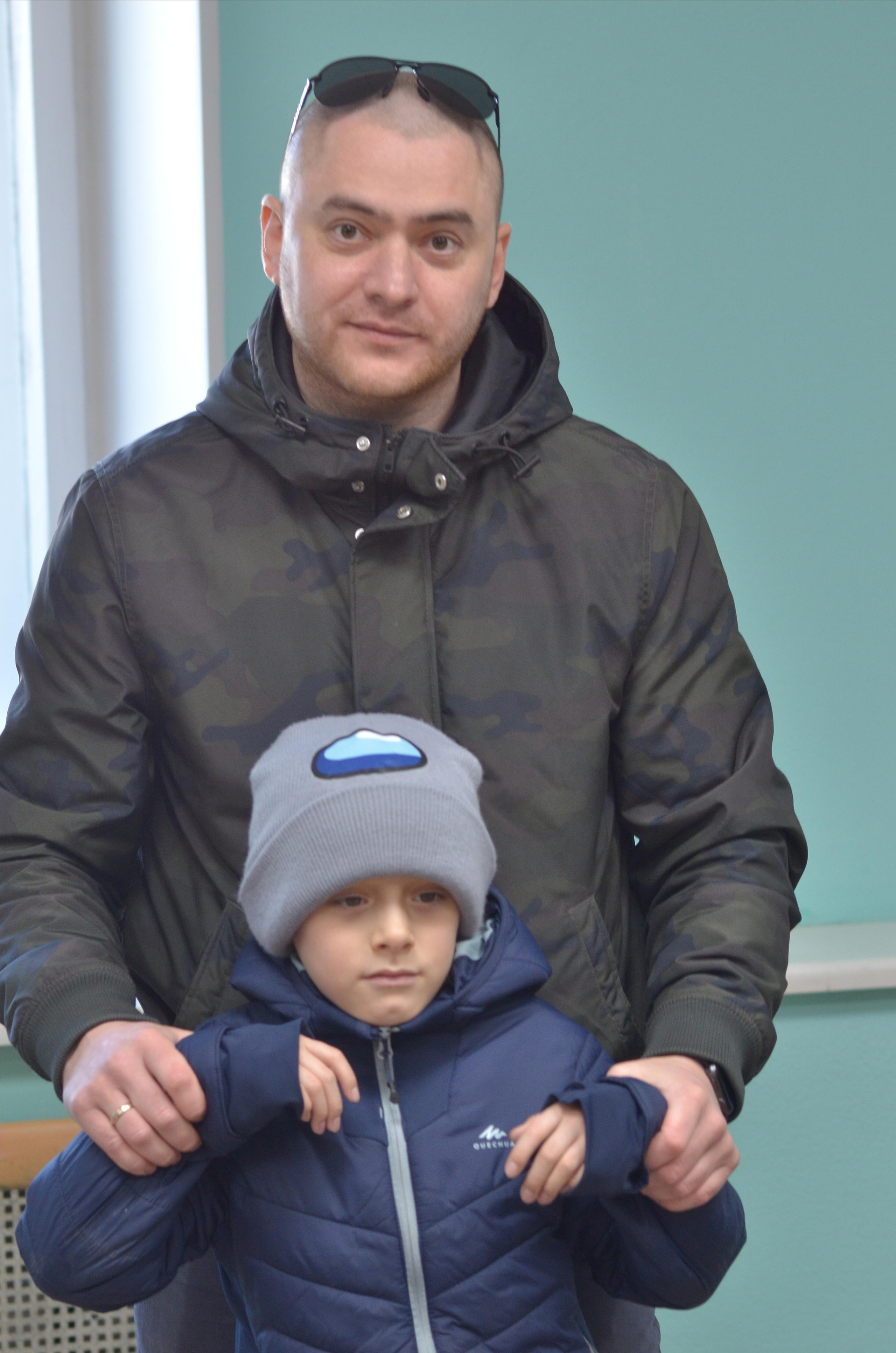 Мир, труд, май, роспись керамики, гости из Питера. Портретная, сюжетная фотография