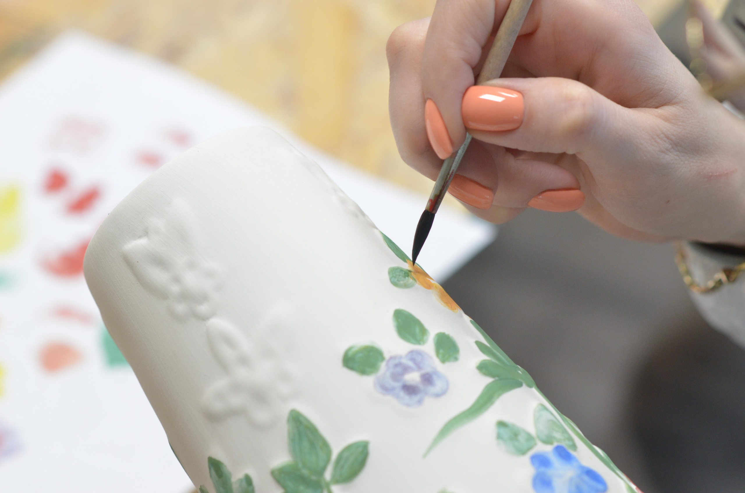 Мир, труд, май, роспись керамики, гости из Питера. Портретная, сюжетная фотография