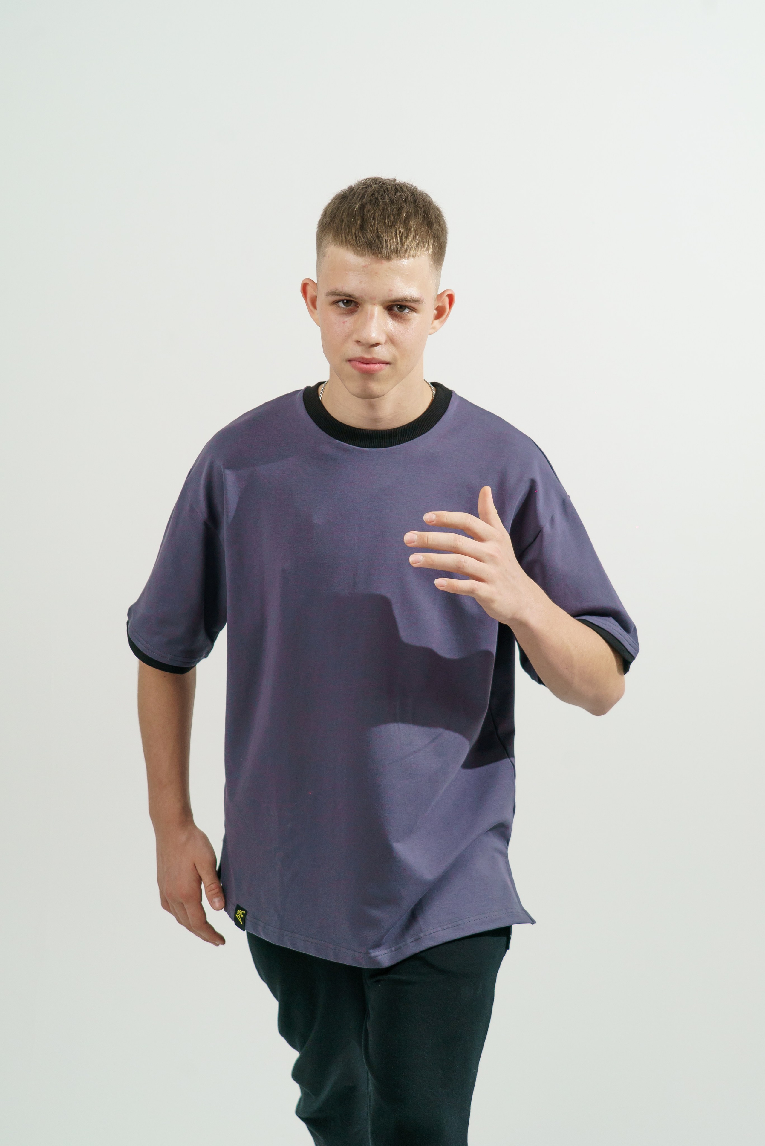 Предметная фотосъемка одежды для Wildberries и Ozon — бренды Краснодара. Фото и видеосъемка одежды для маркетплейсов Ozon, Wildberries. Шедевры для Вас! Фотограф и Видеограф в Краснодаре Пахиев Руслан