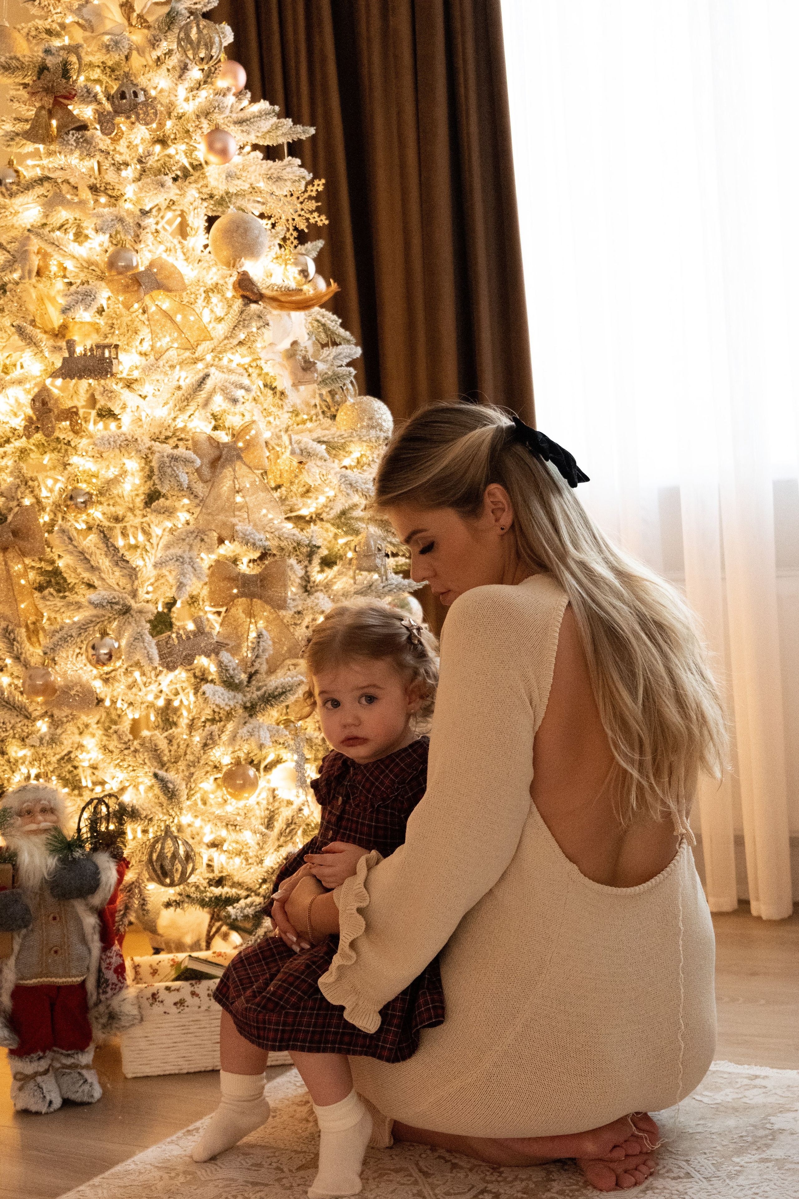 Семейная новогодняя фотосессия дома. Фотограф видеограф Ольга Василевская