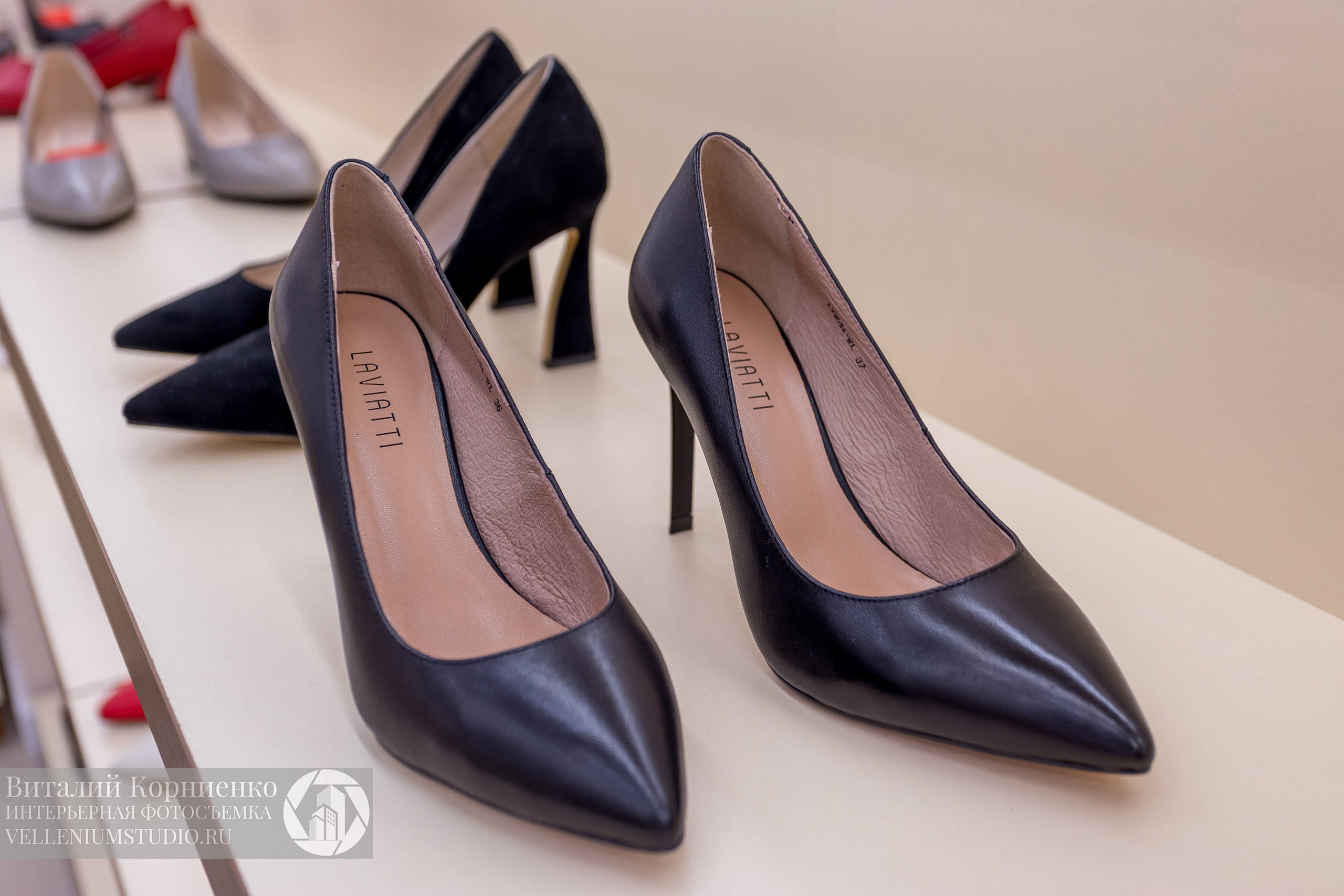 Фотосъемка обувного магазина Laviatti. Интерьерный фотограф Краснодар: профессионально по доступным ценам