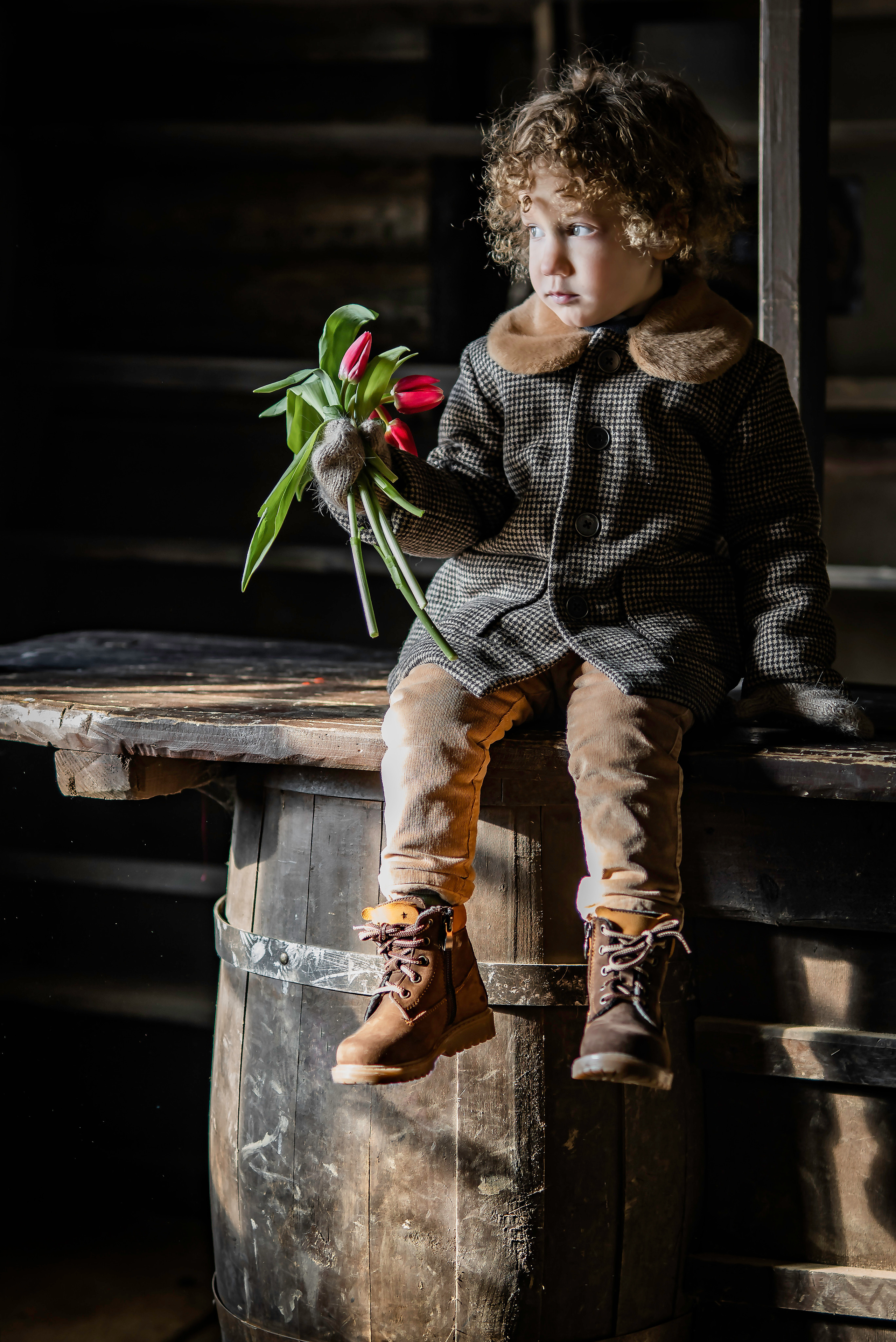 Малыши и тюльпаны. Семейный фотограф Ефремова Виктория